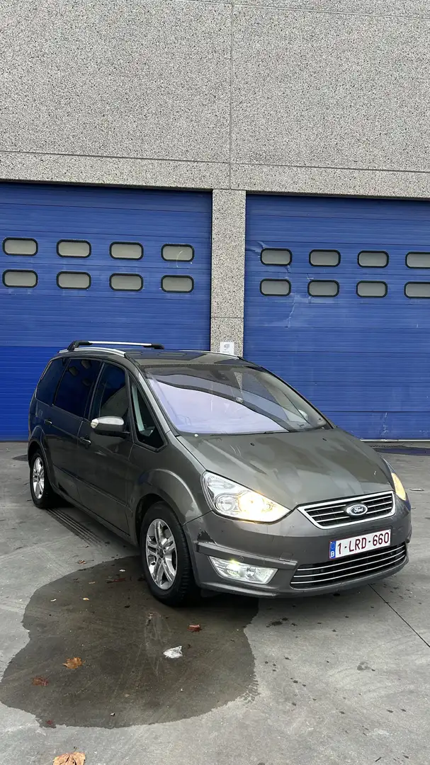 Ford Galaxy 7 Places 2.0TDCI Gris - 1