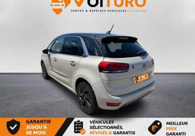Citroen Spacetourer view 3