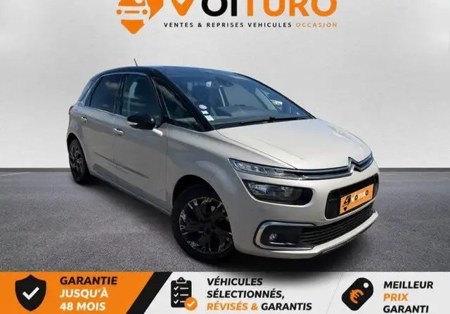 Citroen Spacetourer view 2