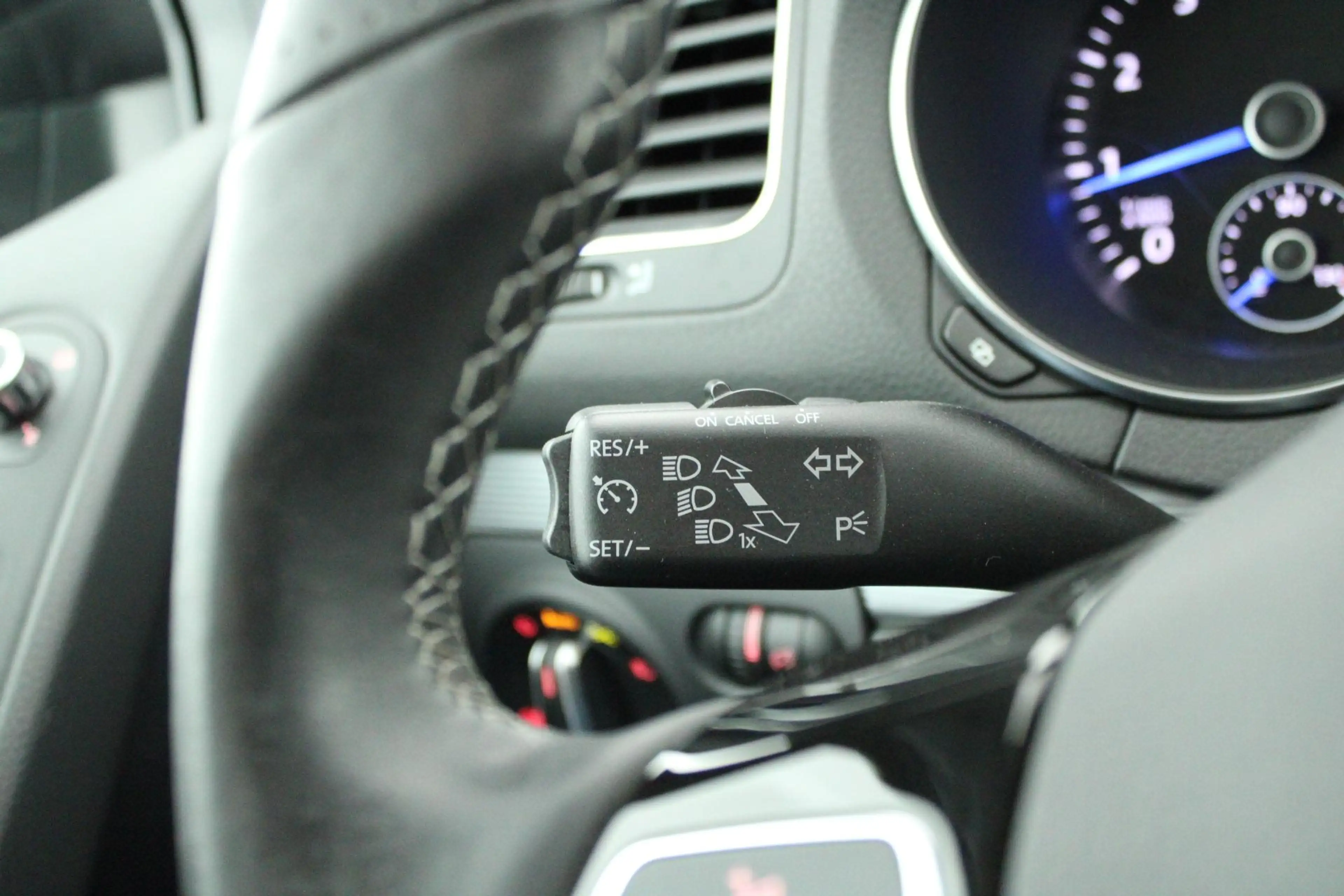 Volkswagen Golf R 2.0 270pk H6 4-Motion NL Auto 1e Eigenaar Xenon Cr — photo 13