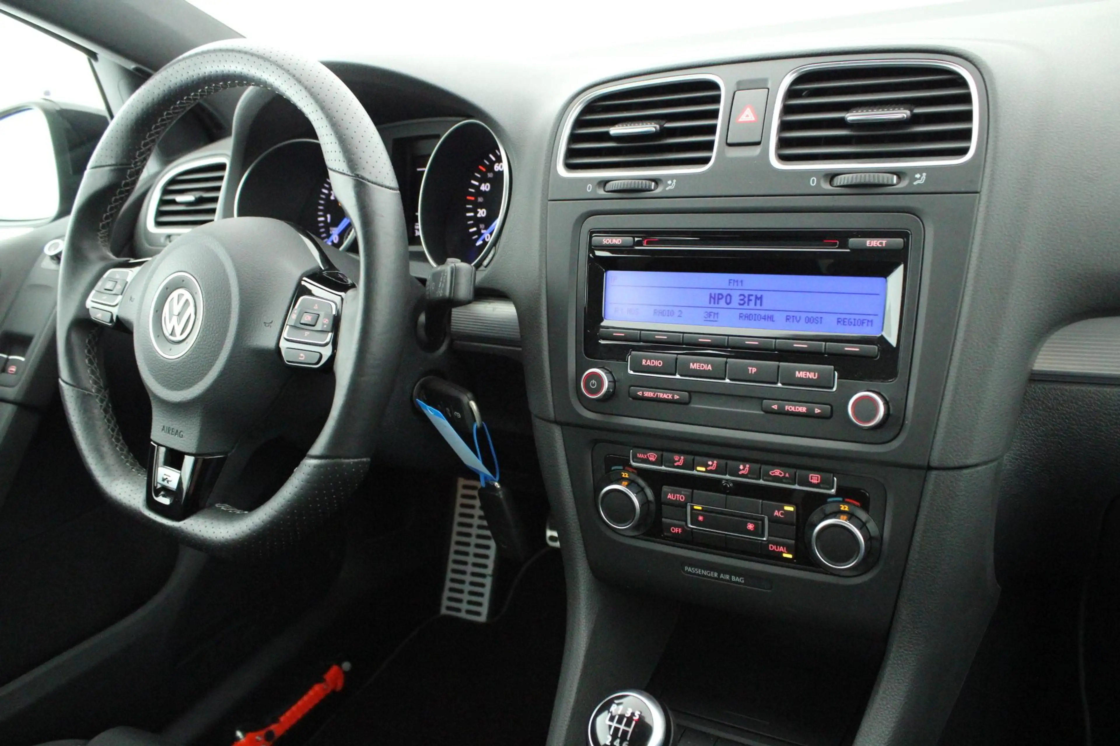 Volkswagen Golf R 2.0 270pk H6 4-Motion NL Auto 1e Eigenaar Xenon Cr — photo 3