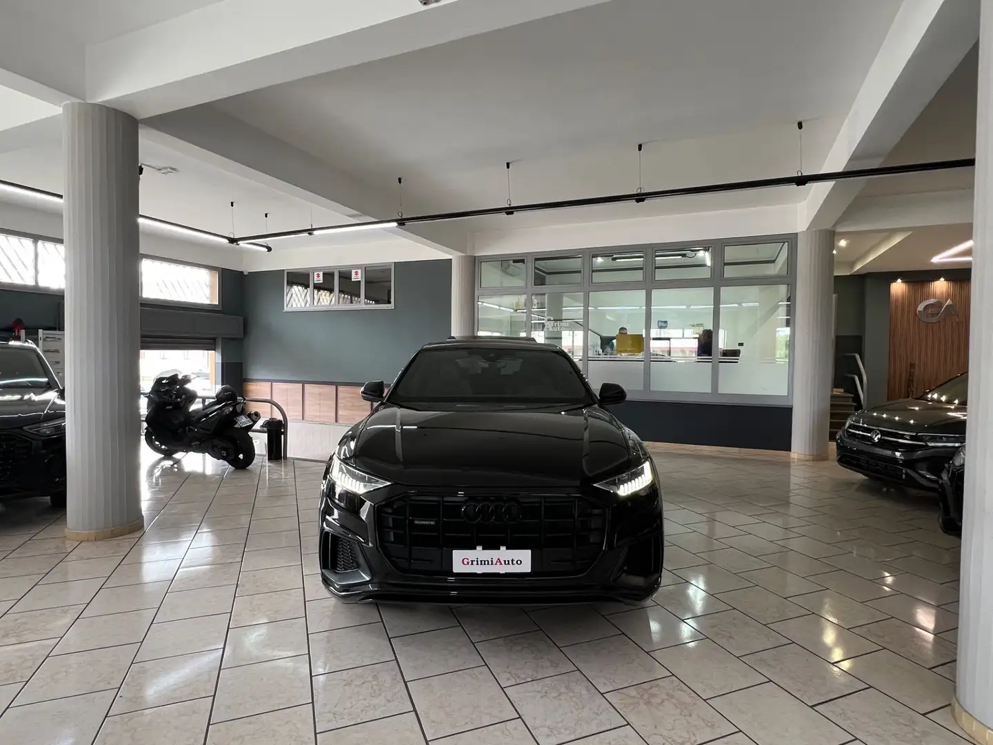 Audi Q8 45 TDI quattro tiptronic Sport Nero - 2