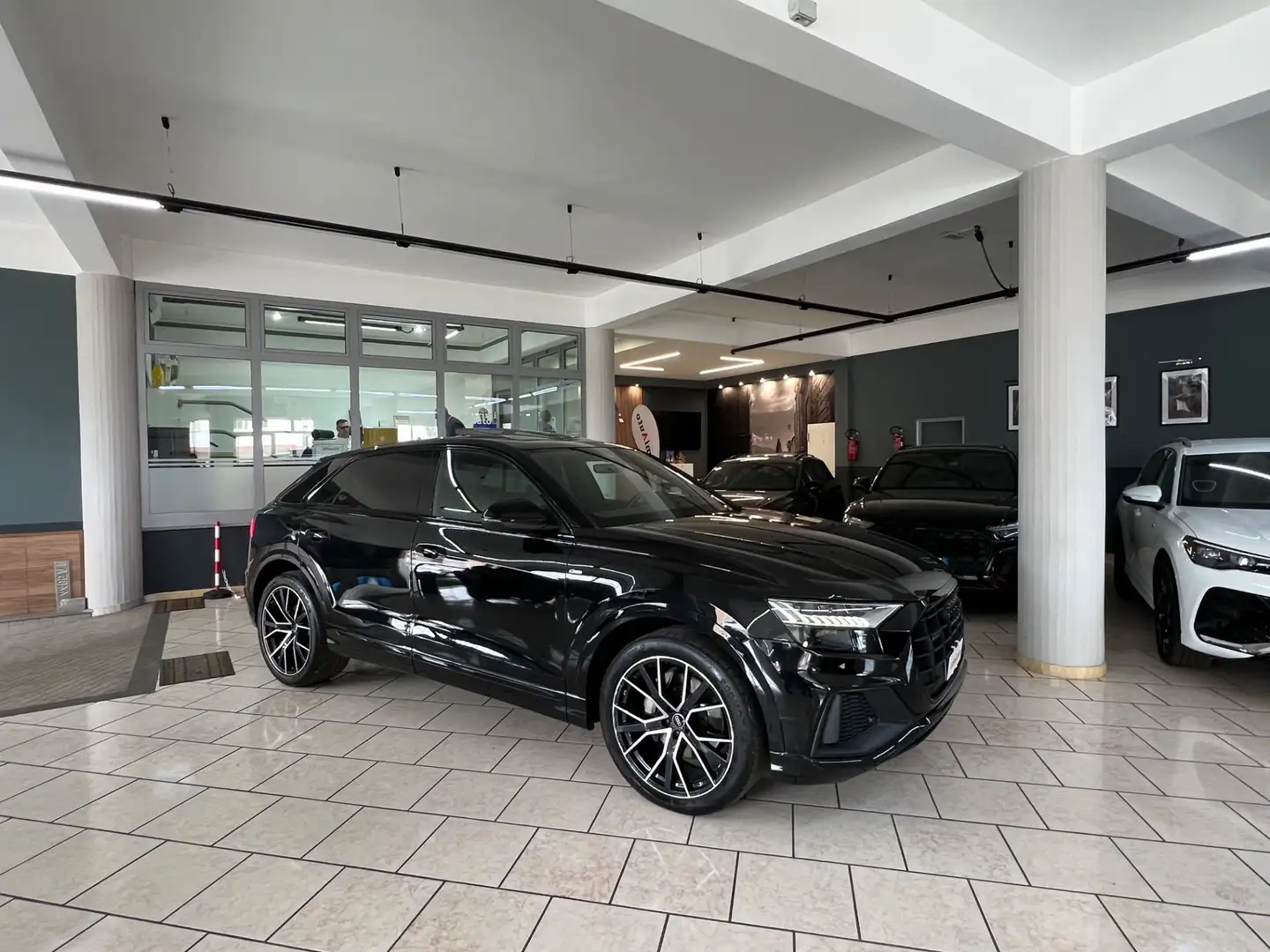 Audi Q8 45 TDI quattro tiptronic Sport Nero - 1