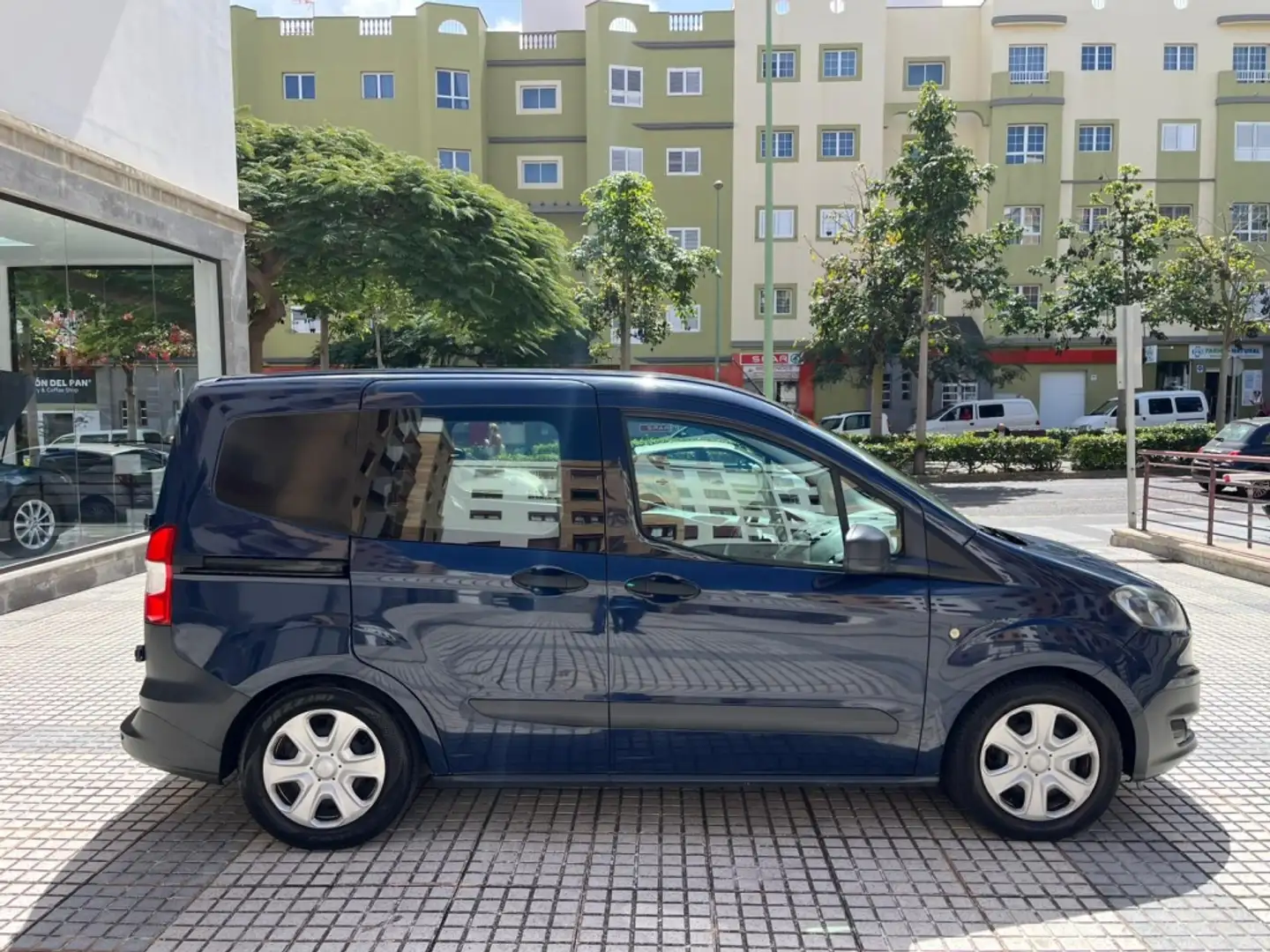 Ford Tourneo Courier 1.0 Ecoboost Ambiente Azul - 2