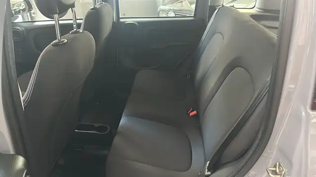 Fiat Panda view 9
