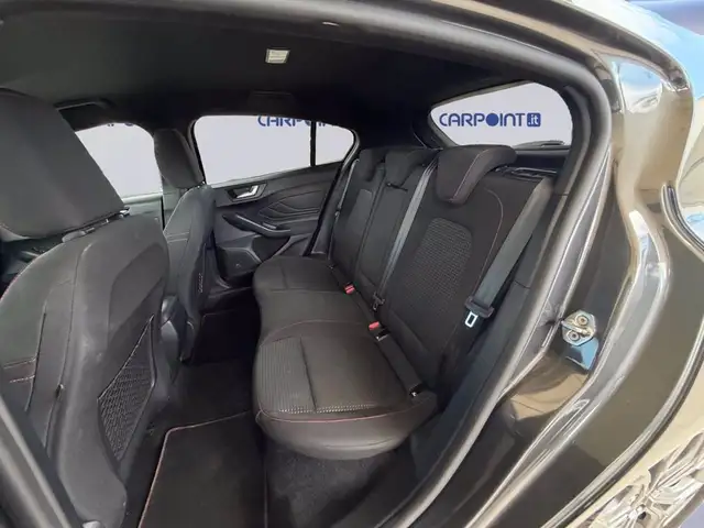 Ford Focus view 13