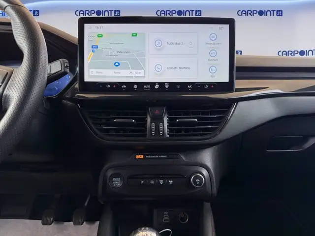 Ford Focus view 11