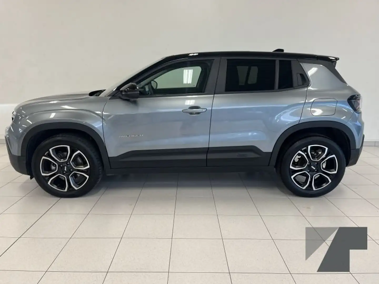 Jeep Avenger Summit Mild-Hybrid Grau - 2