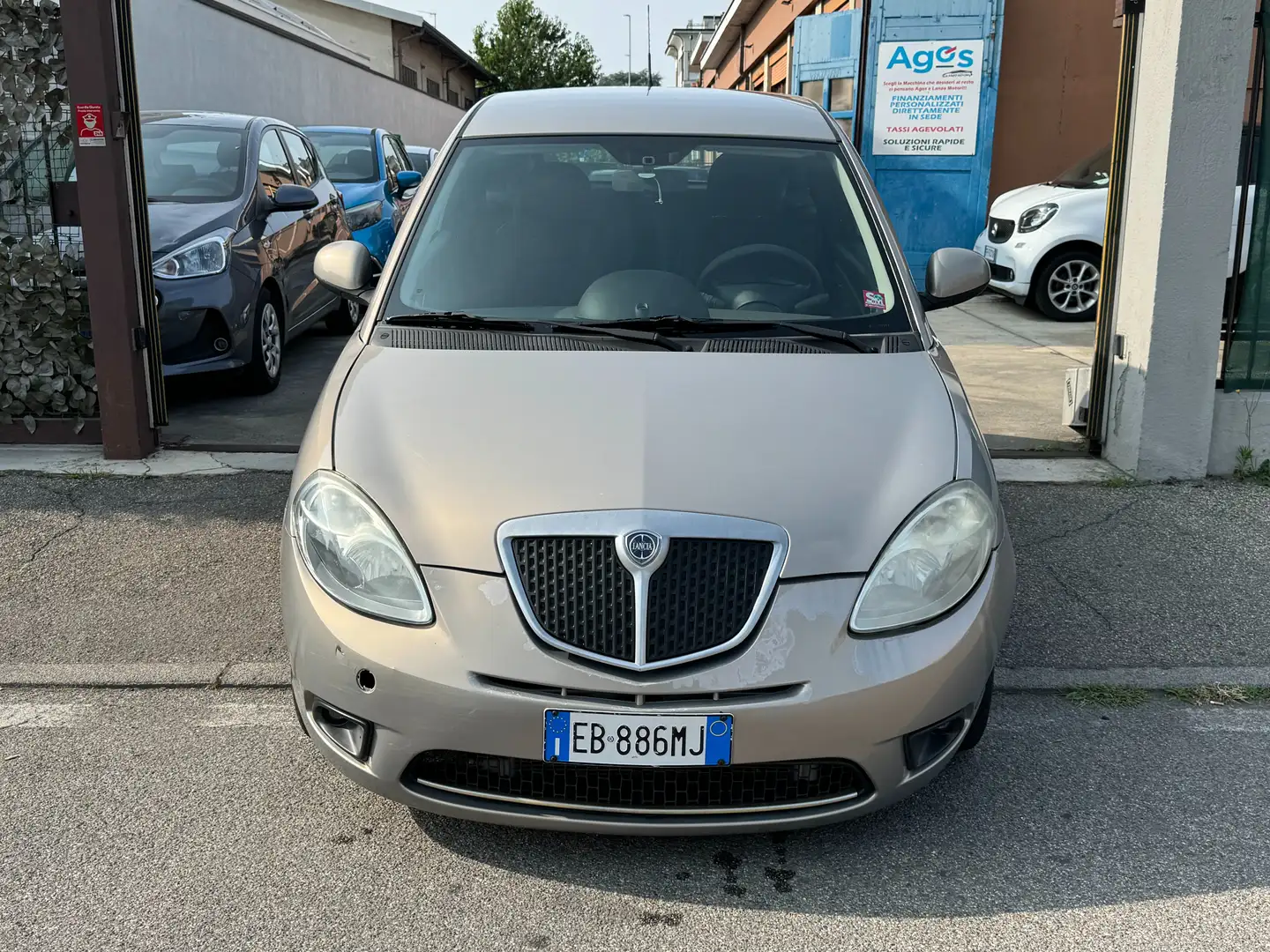 Lancia Ypsilon *BENZ*1.2*NEOPATENTATI Бронзовий - 2