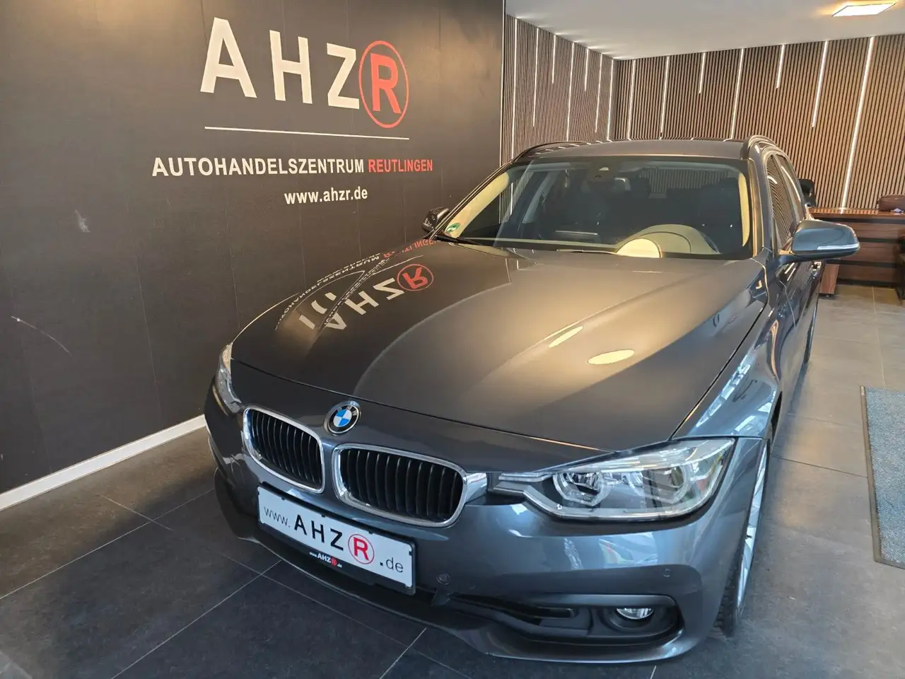 BMW 330