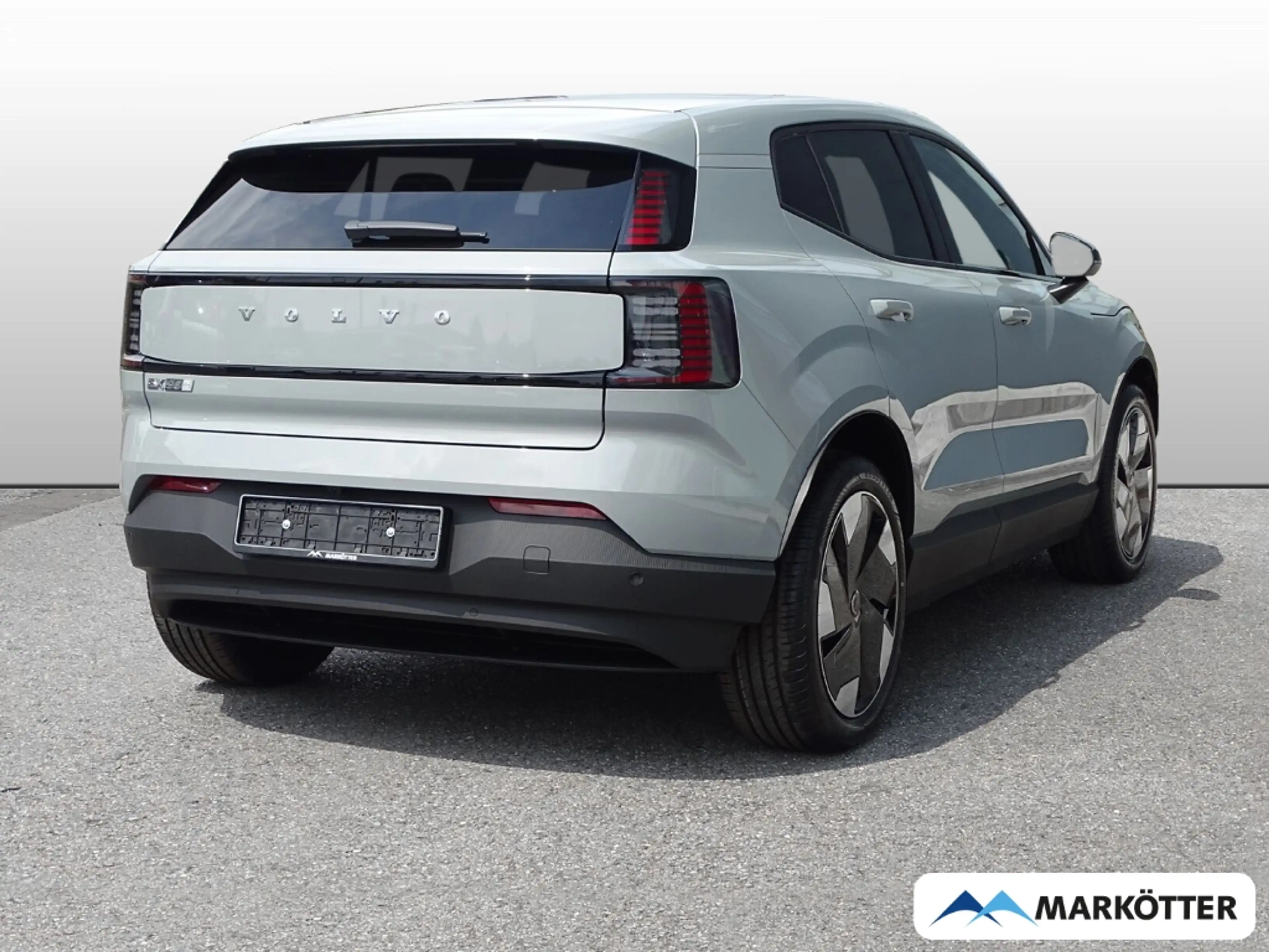 Volvo EX30 Plus P5 Long Range 2WD SHZ/LHZ — photo 3