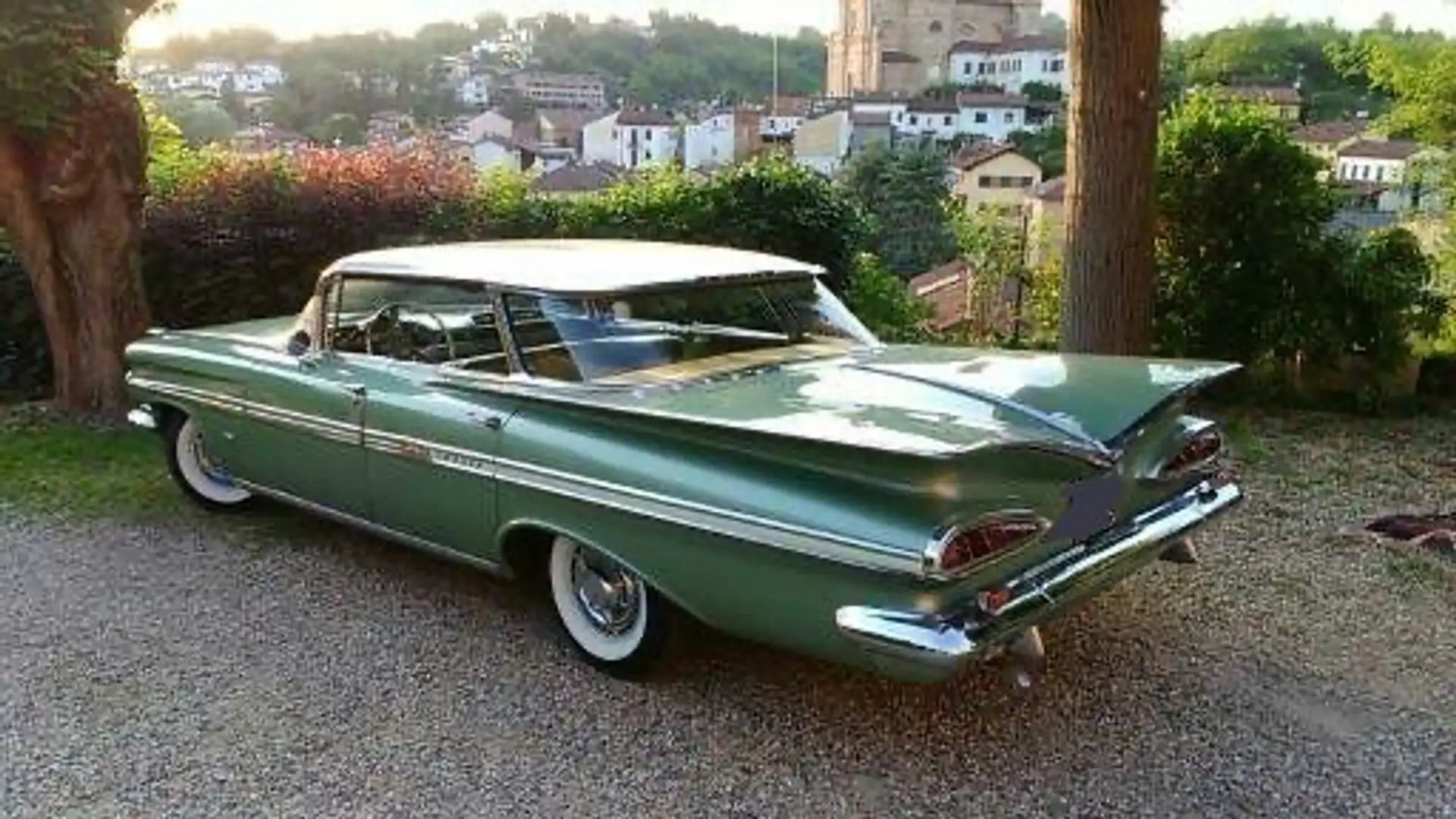 Chevrolet Impala - 1