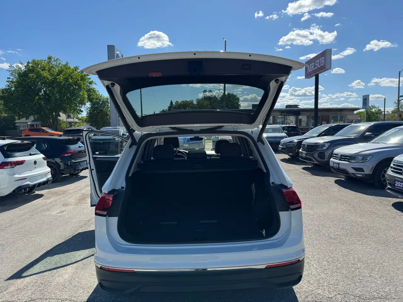 Volkswagen Tiguan снимка Volkswagen Tiguan