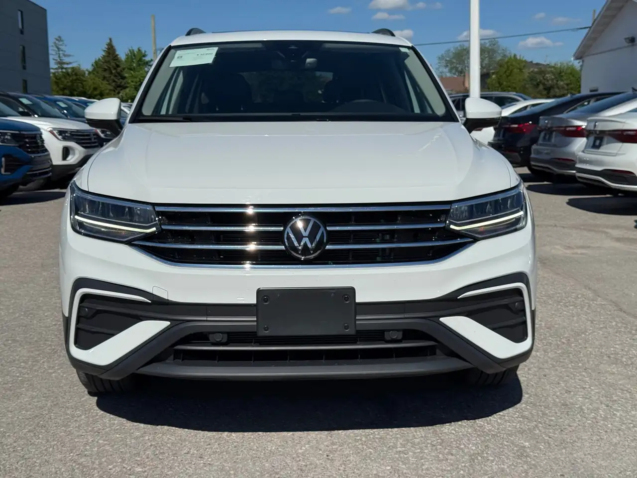 Volkswagen Tiguan снимка Volkswagen Tiguan