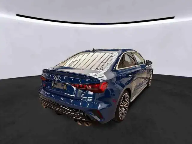 Audi S3 view 3