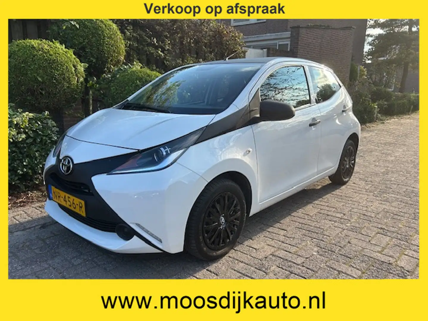 Toyota Aygo 1.0 VVT-i x-now Airco/ Orig NL auto/ 5 drs/ met NA Wit - 1