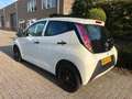 Toyota Aygo 1.0 VVT-i x-now Airco/ Orig NL auto/ 5 drs/ met NA Wit - thumbnail 4