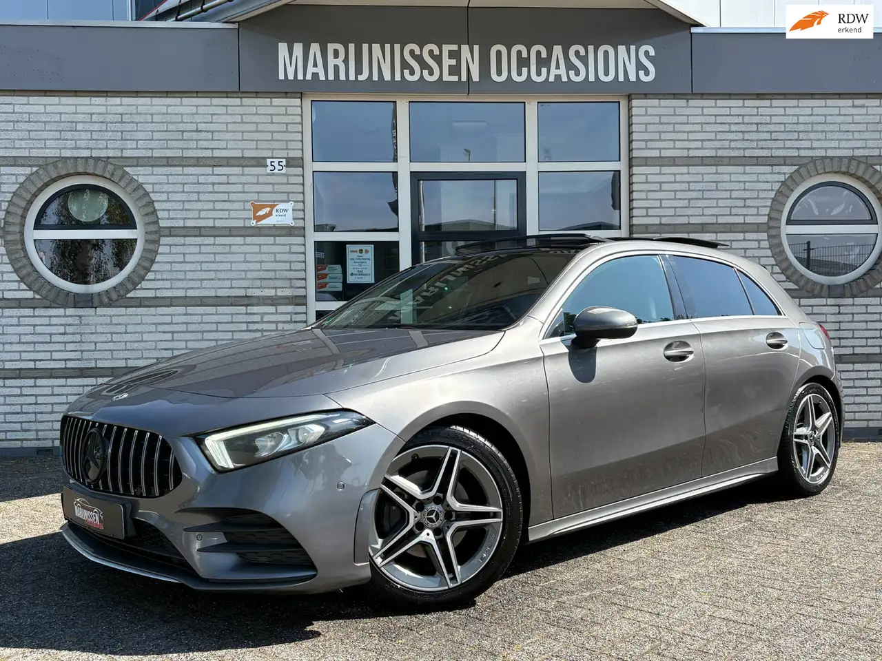 Mercedes-Benz A 200 AMG |Pano|Cam|Stoelvw|Xenon| — photo 1 of 24
