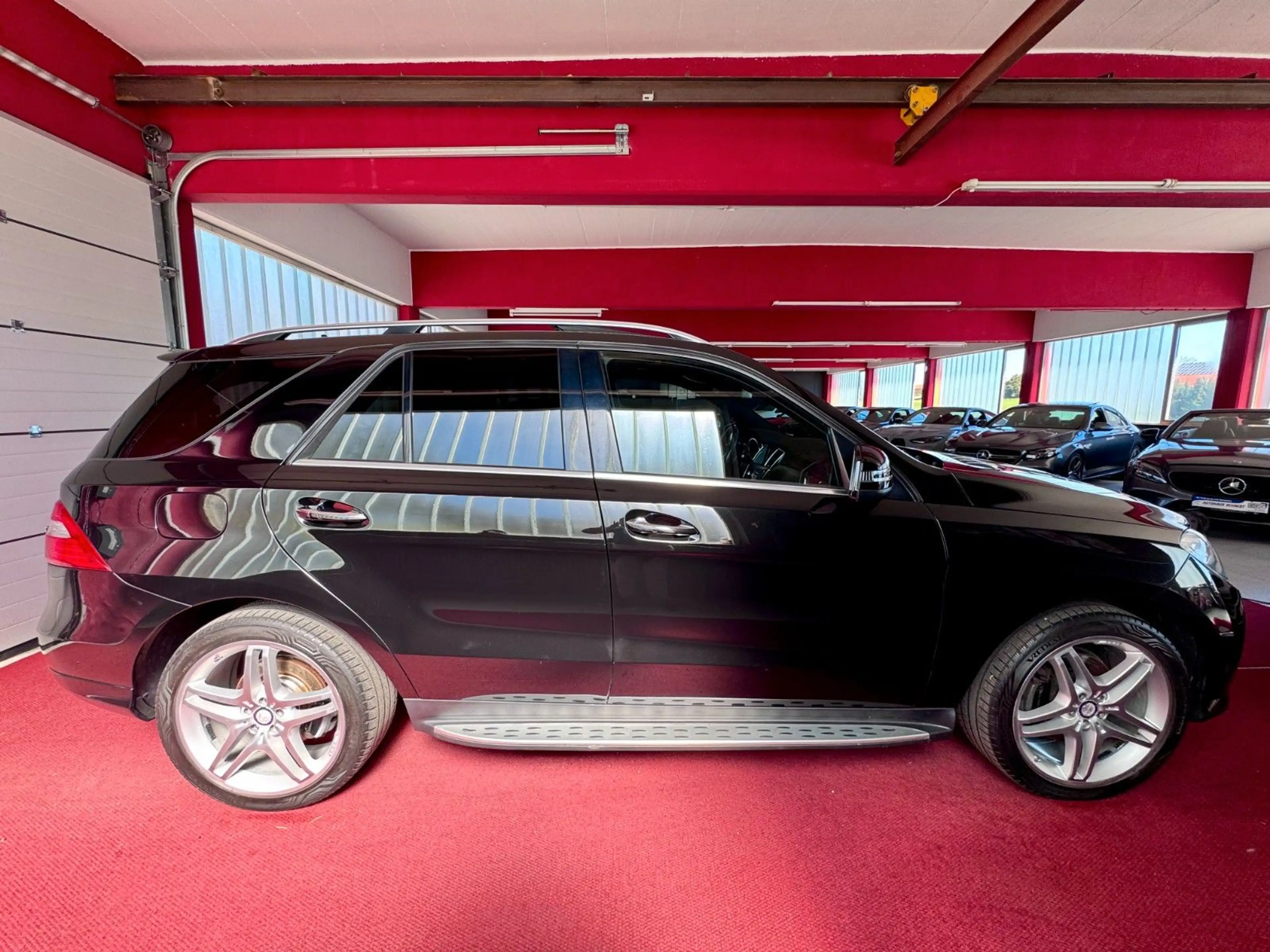 Mercedes-Benz ML 350 CDI AMG Line Offroad AHK Pano Standheiz — photo 6