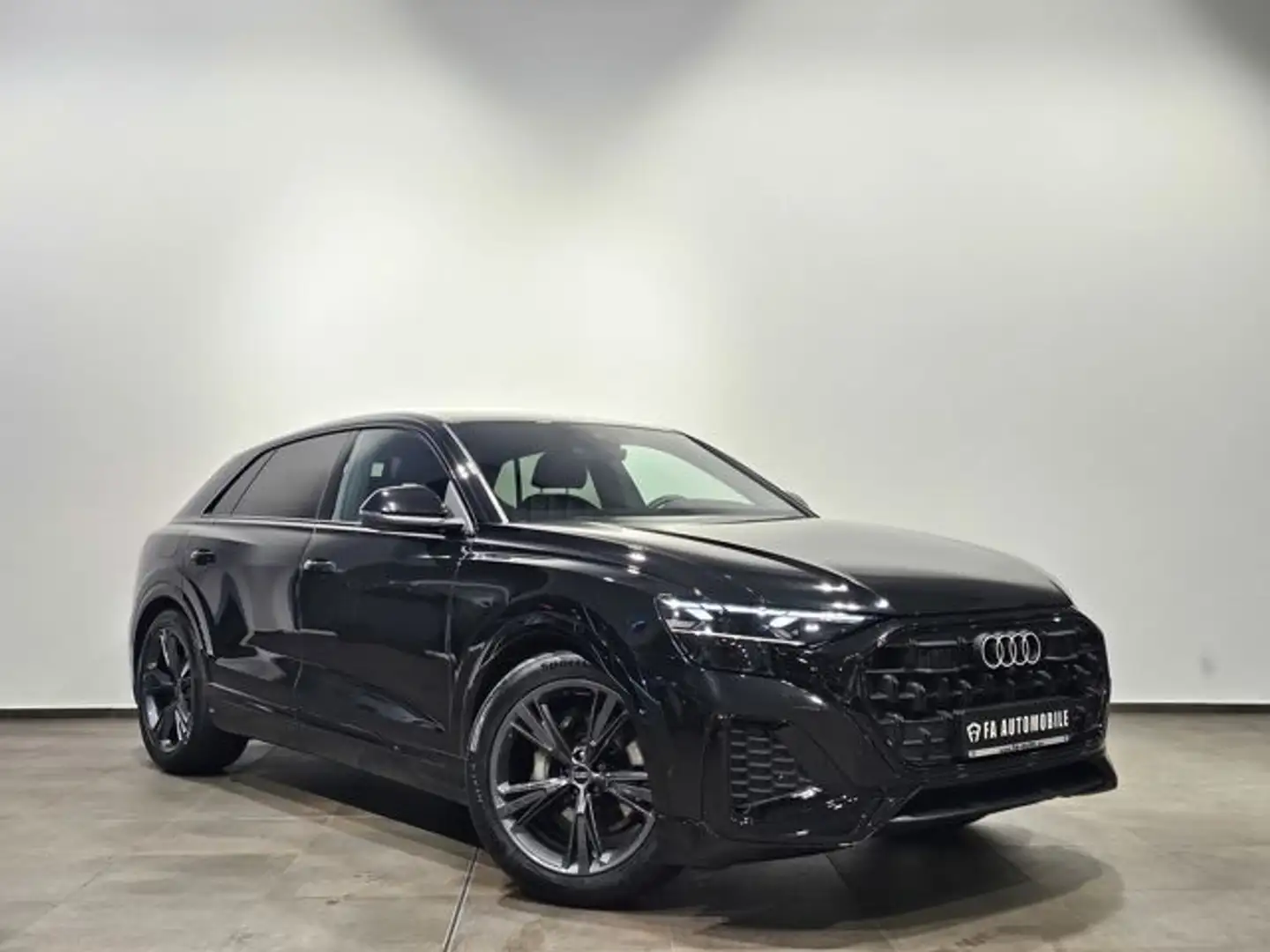 Audi Q8 45 TDI Black Edition Matrix HuD 360" AHK 21" Schwarz - 2