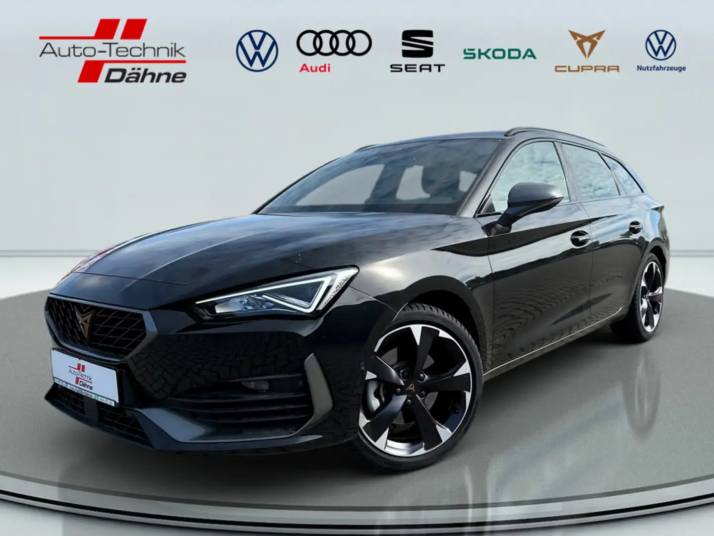 CUPRA Leon Sportstourer 2.0 TSI KAMERA NAVI ACC LED Zwart - 1