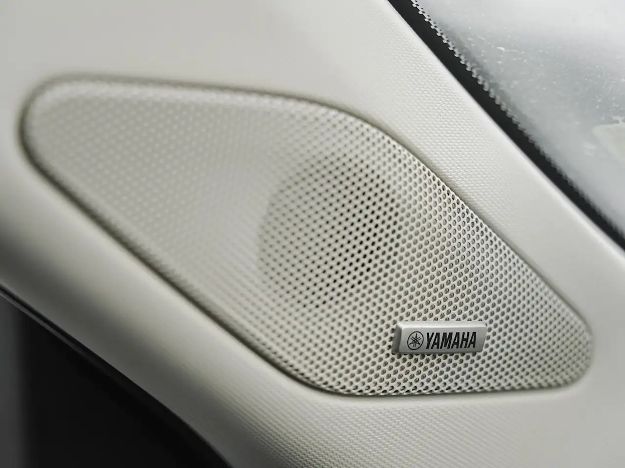 Mitsubishi Outlander снимка Mitsubishi Outlander