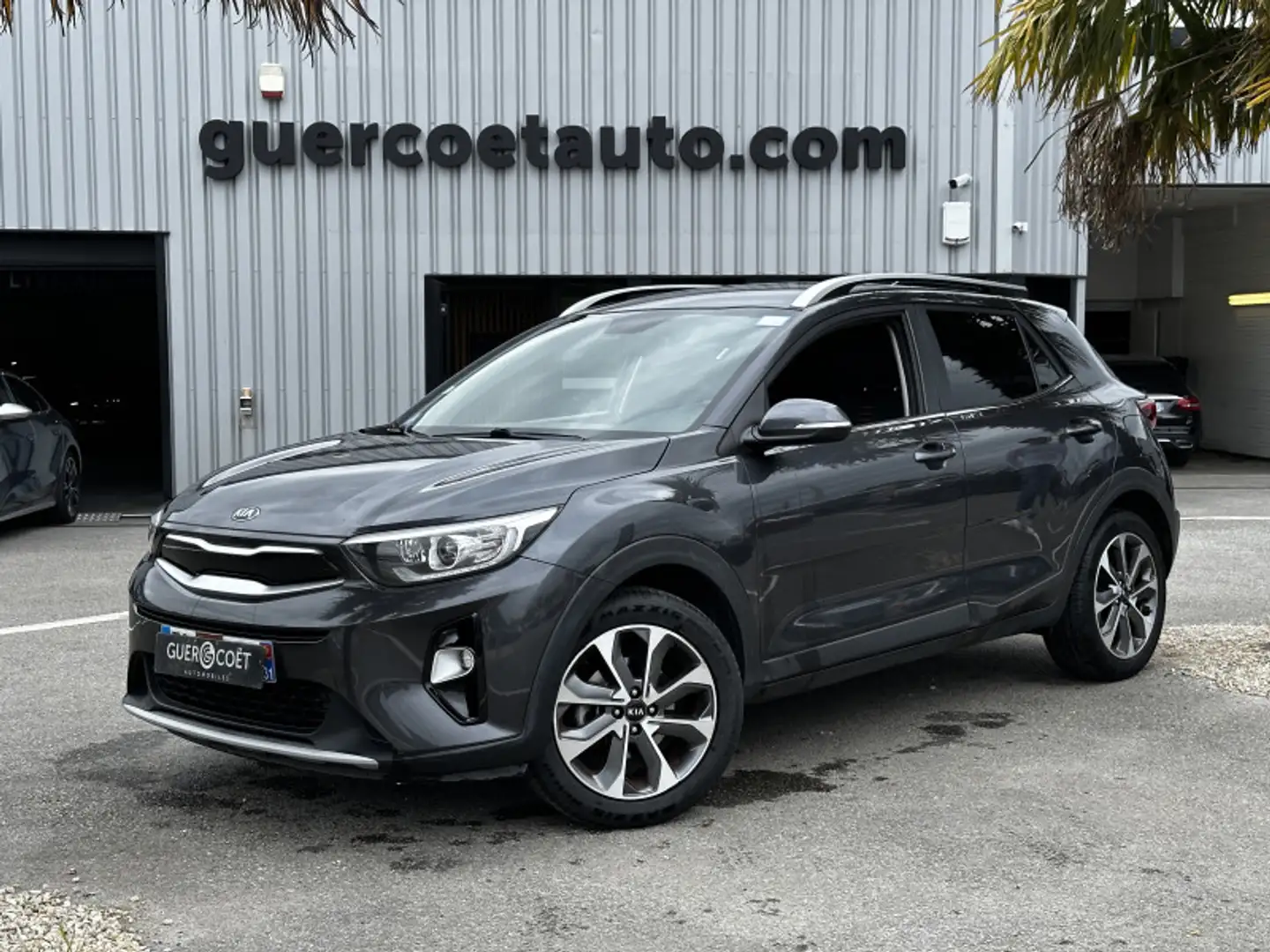 Kia Stonic 1.0 T-GDI 120CH ISG LAUNCH EDITION BUSINESS Gris - 1