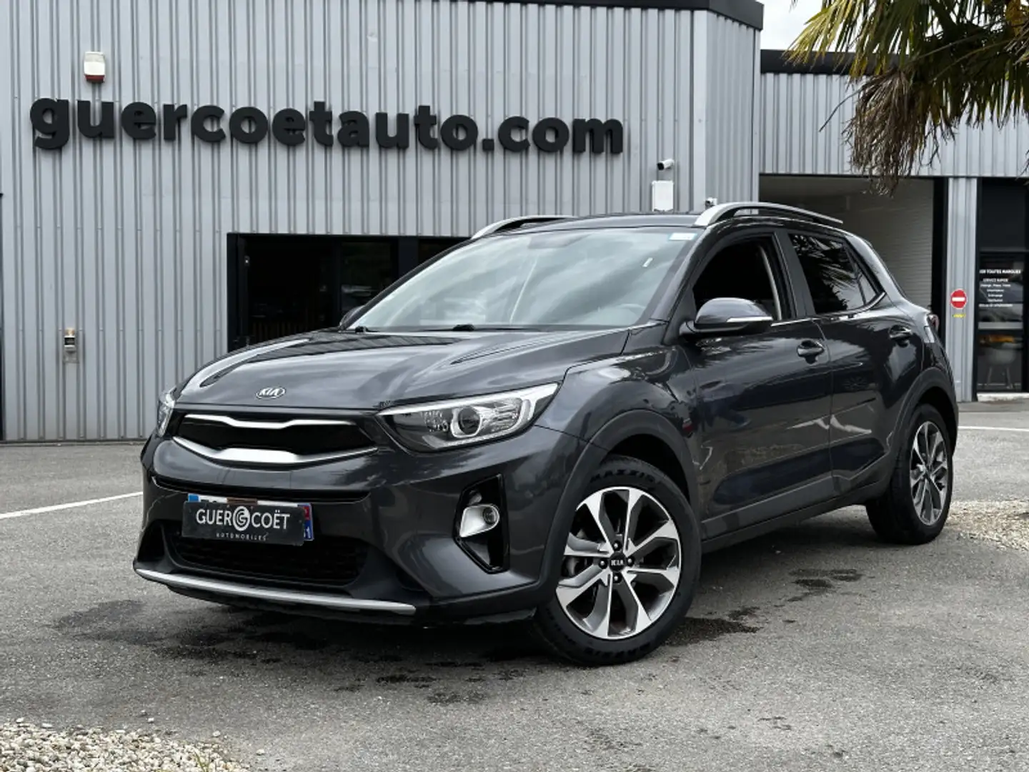 Kia Stonic 1.0 T-GDI 120CH ISG LAUNCH EDITION BUSINESS Gris - 2