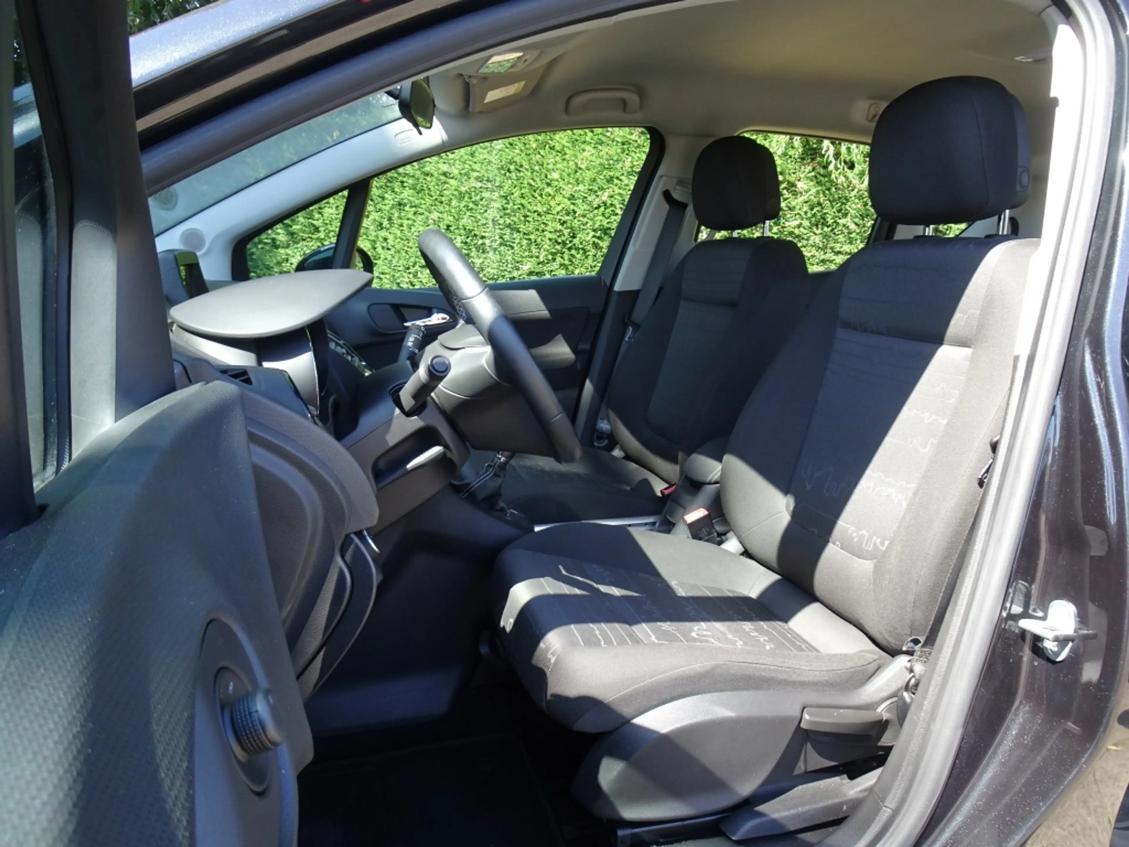 Opel Meriva 1.4 Design Edition met Navi en Trekhaak — photo 7