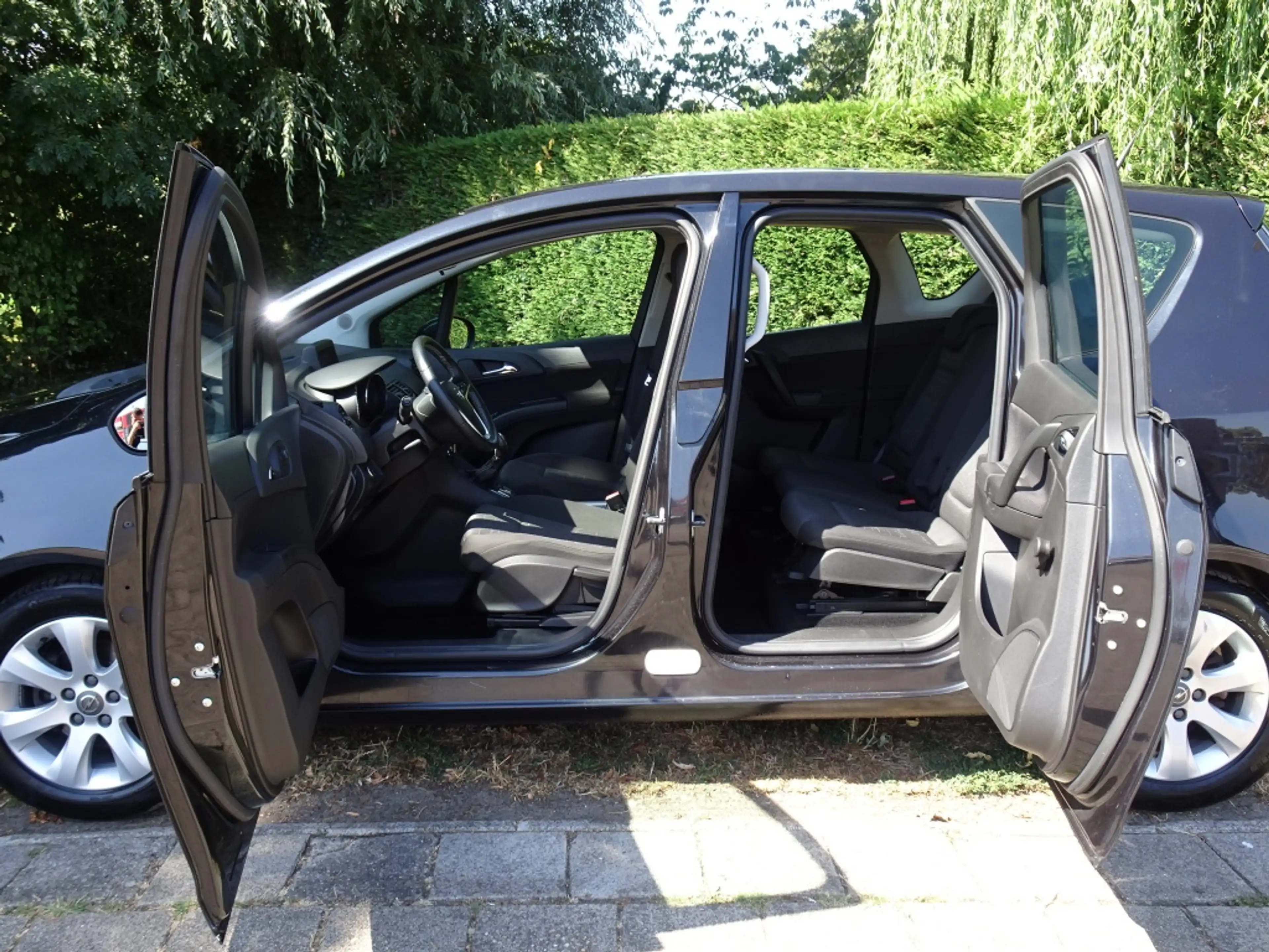 Opel Meriva 1.4 Design Edition met Navi en Trekhaak — photo 6