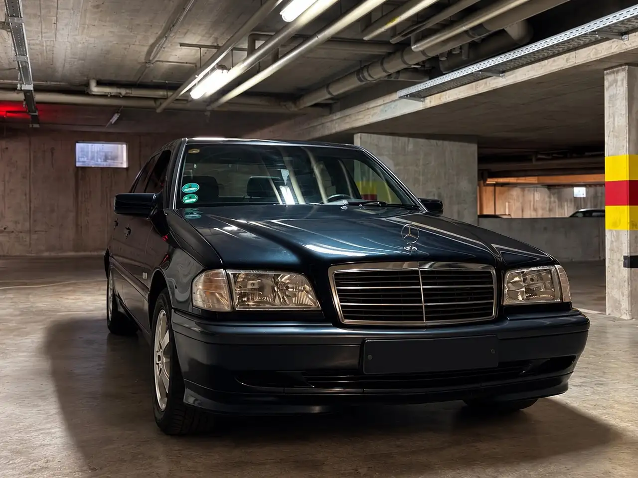 Mercedes-Benz C 180