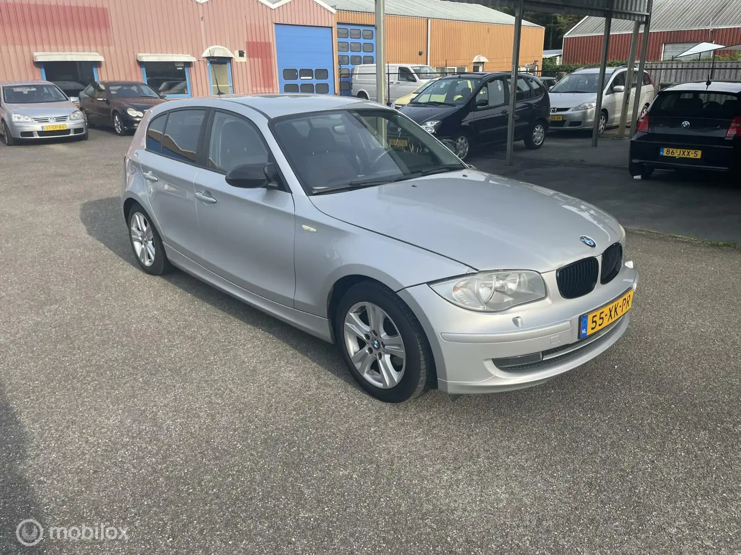 BMW 118 1-serie 118i High Executive Gris - 2