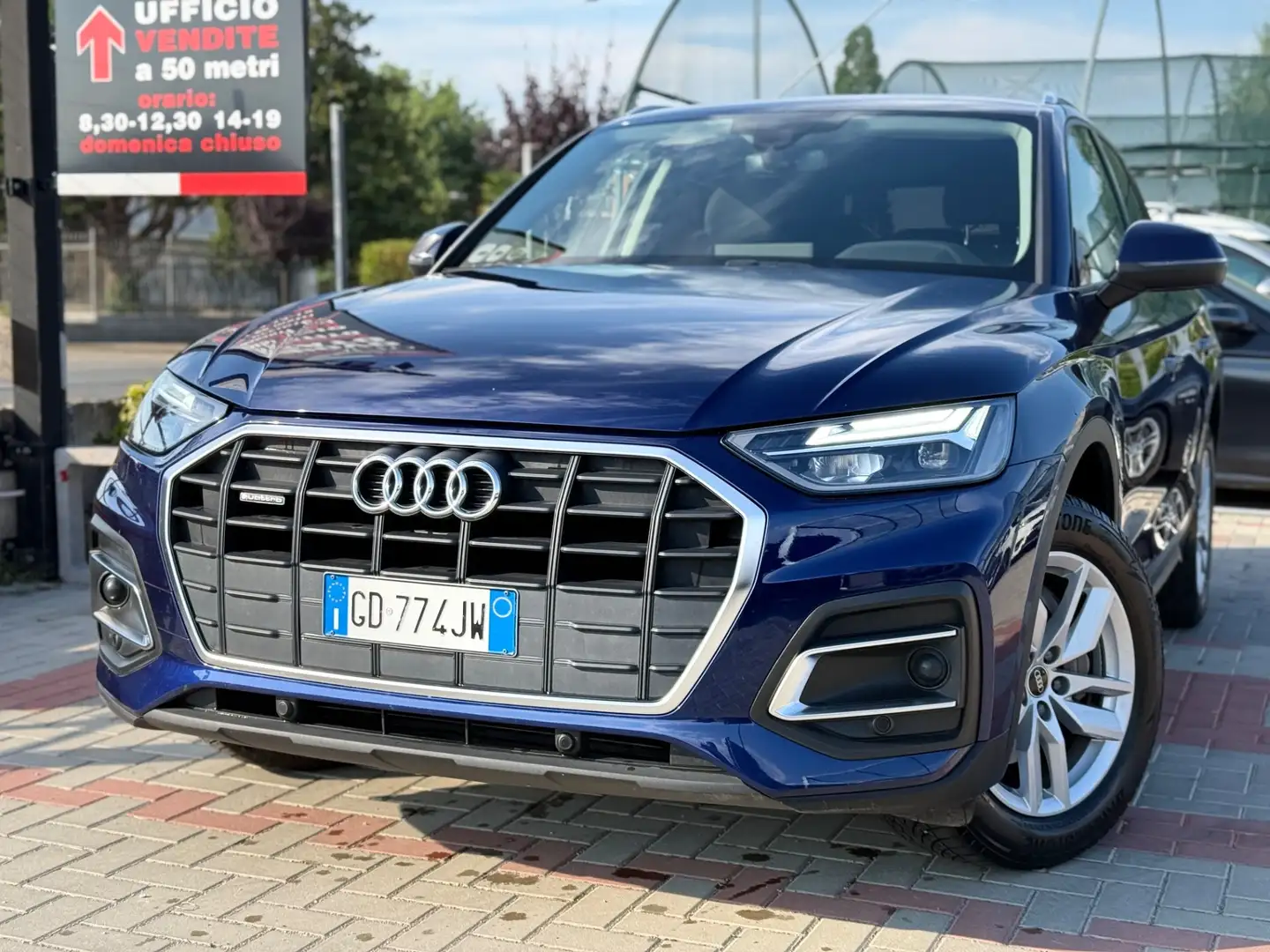 Audi Q5 40 TDI 204 CV quattro S tronic Business Blue - 1