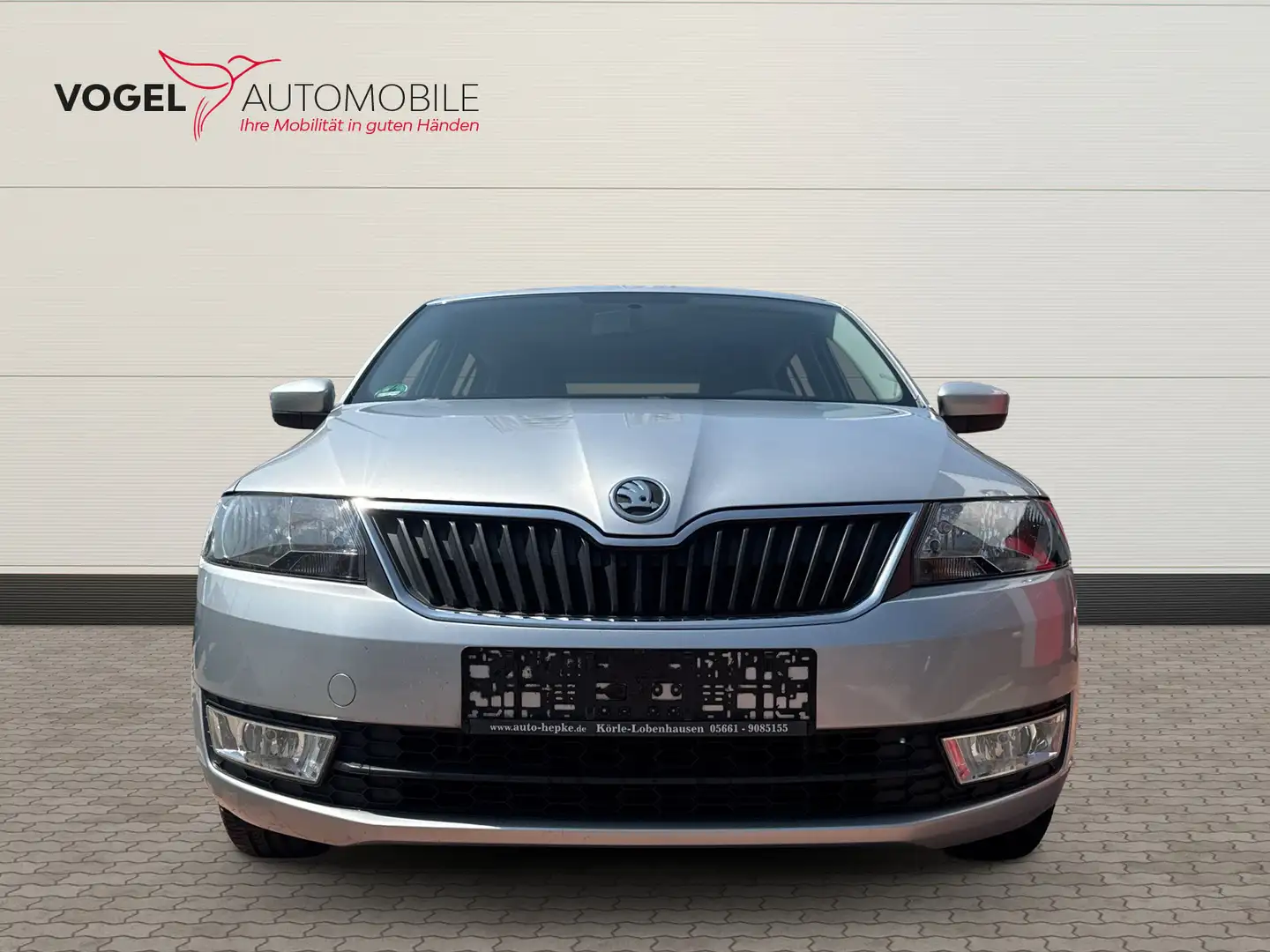 Skoda Rapid/Spaceback Rapid 1.6 TDI Spaceback Ambition +PDC+Nur Gewerbe Silber - 2