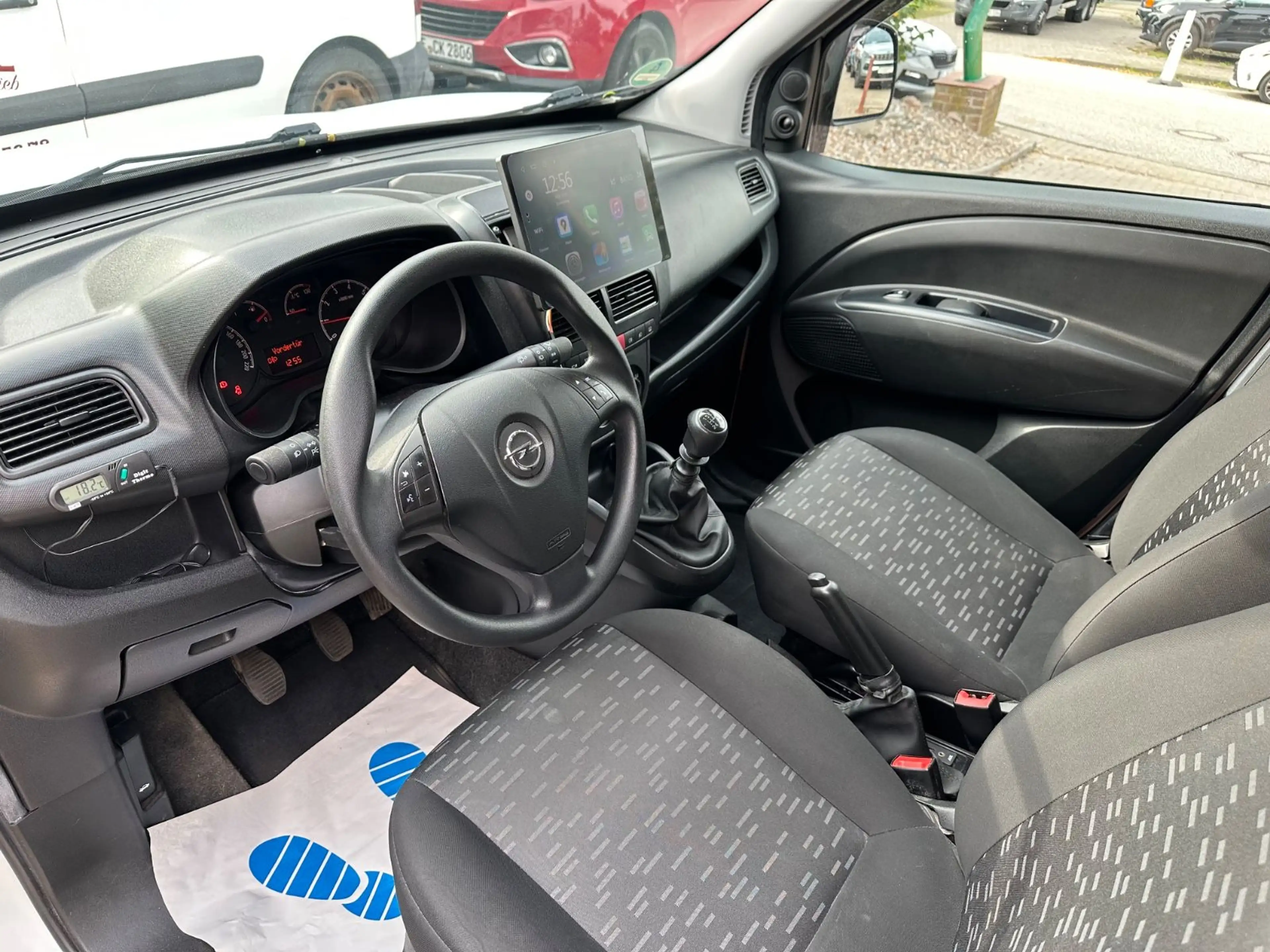 Opel Combo D Selection L1H1/AHK/KAM/KLIMA/GJR/TÜV NEU — photo 9