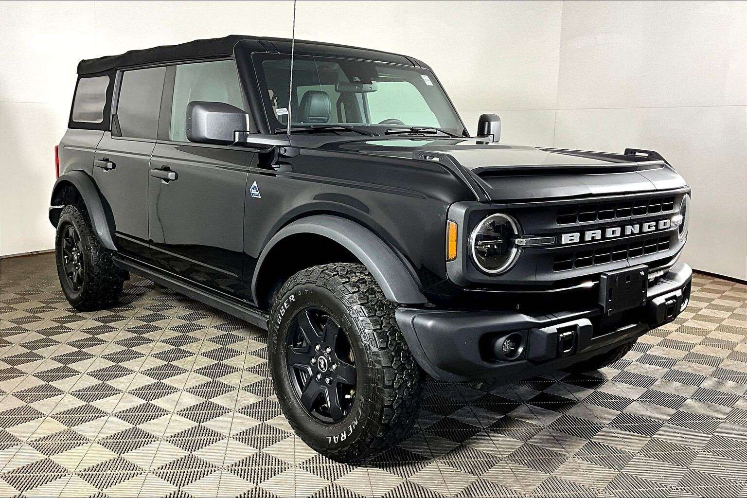 used 2022 Ford Bronco car, priced at $33,998