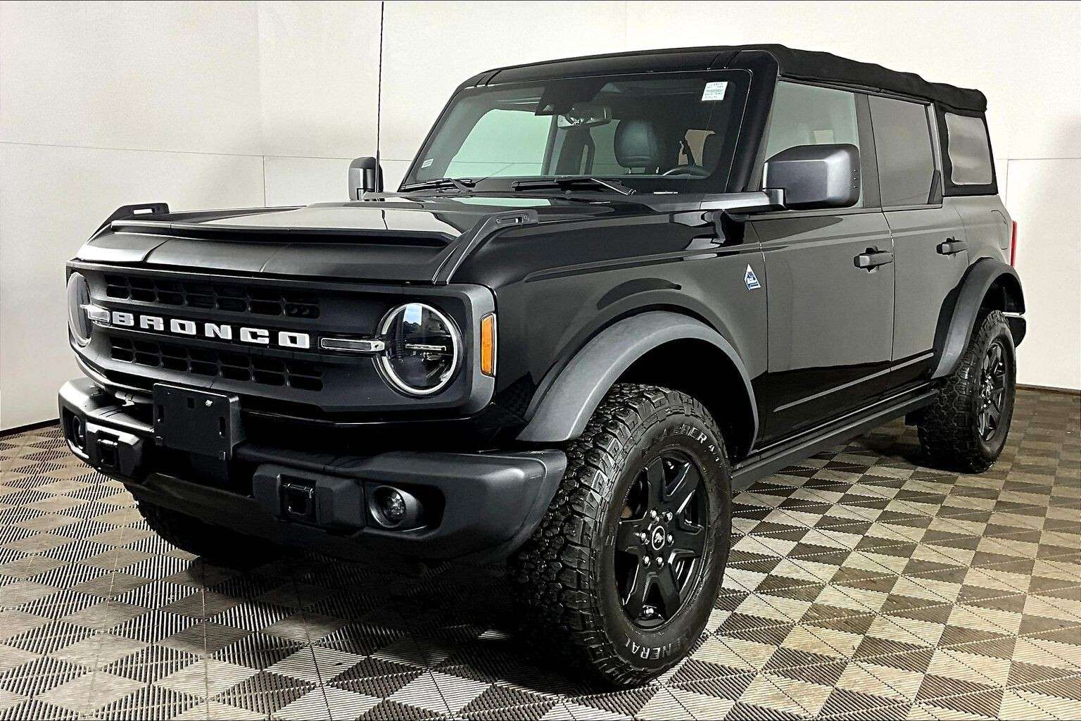 used 2022 Ford Bronco car, priced at $33,998