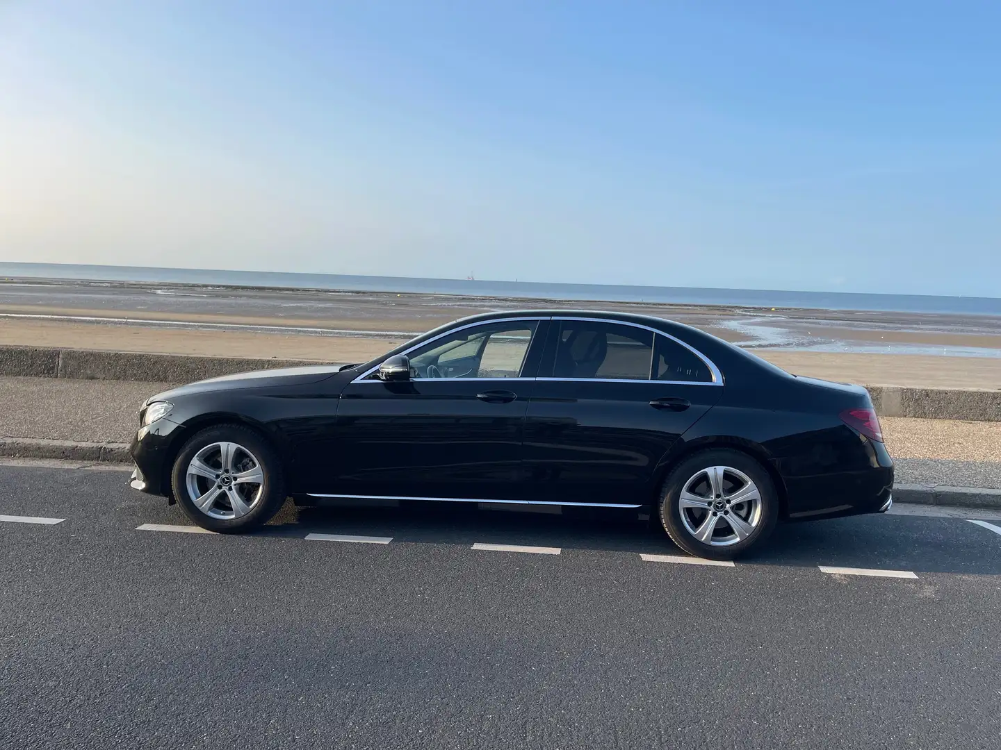 Mercedes-Benz E 200 E 200 d Noir - 2