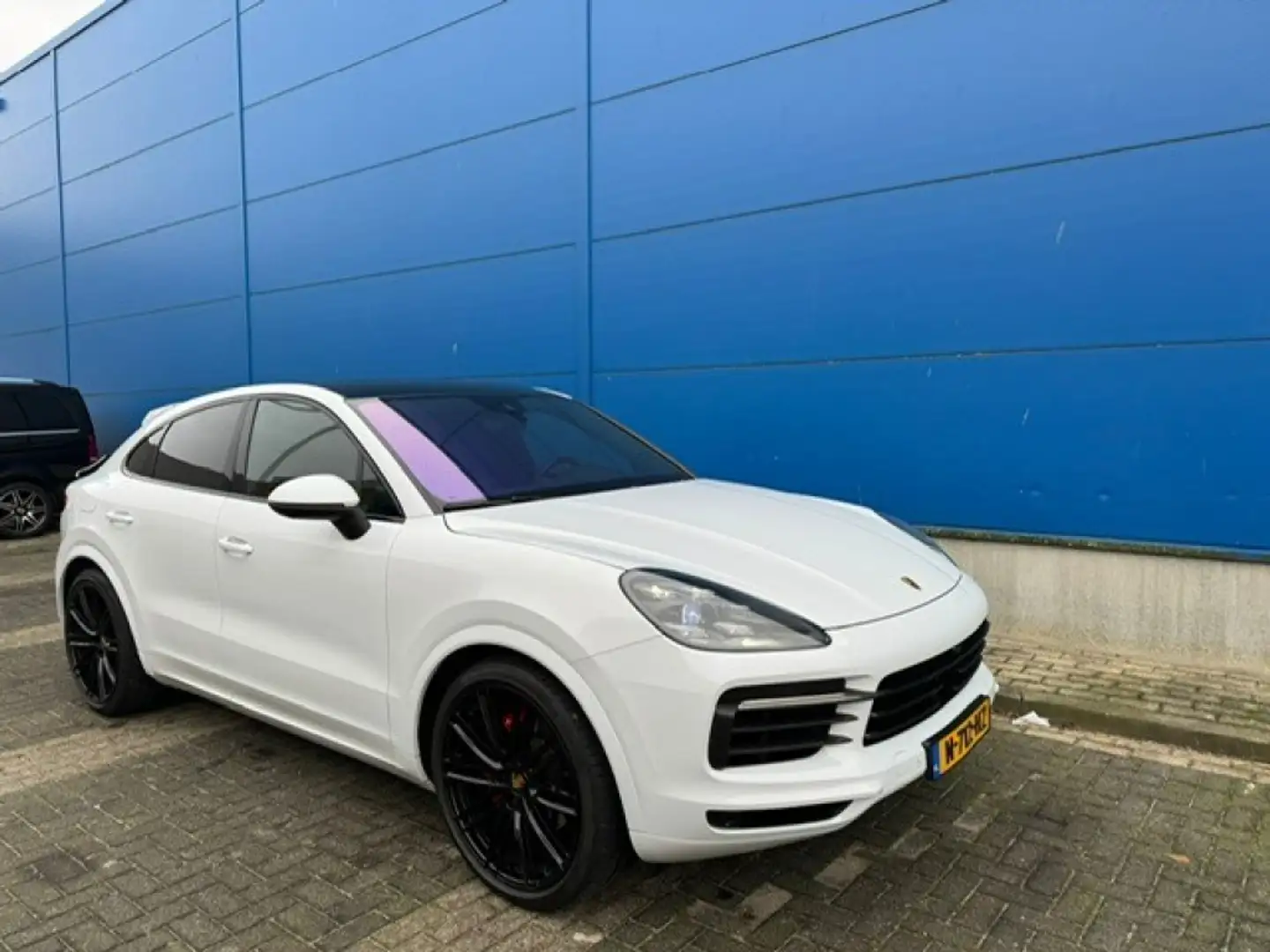 Porsche Cayenne - Wit - 1