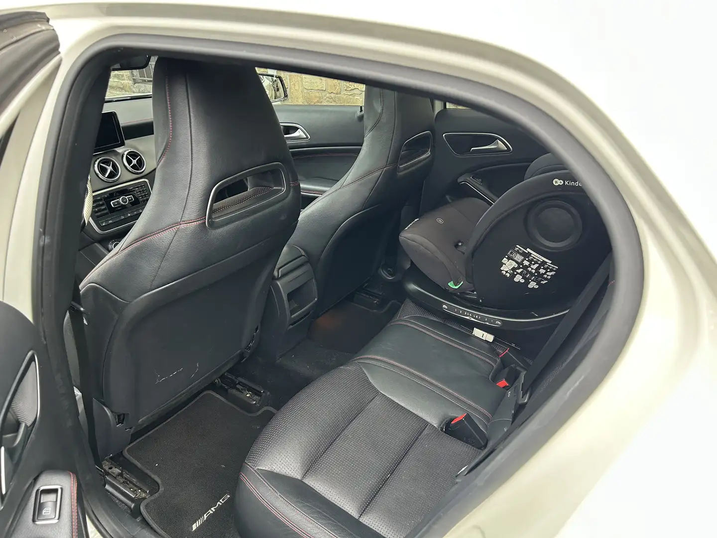 Mercedes-Benz GLA 220 d 4-Matic - 1