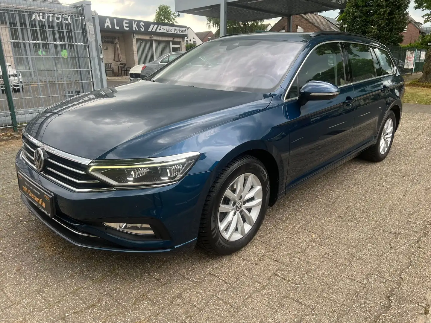 Volkswagen Passat Variant Business/1.HD/KAMERA/PDC/NAVI/TÜV Blau - 2