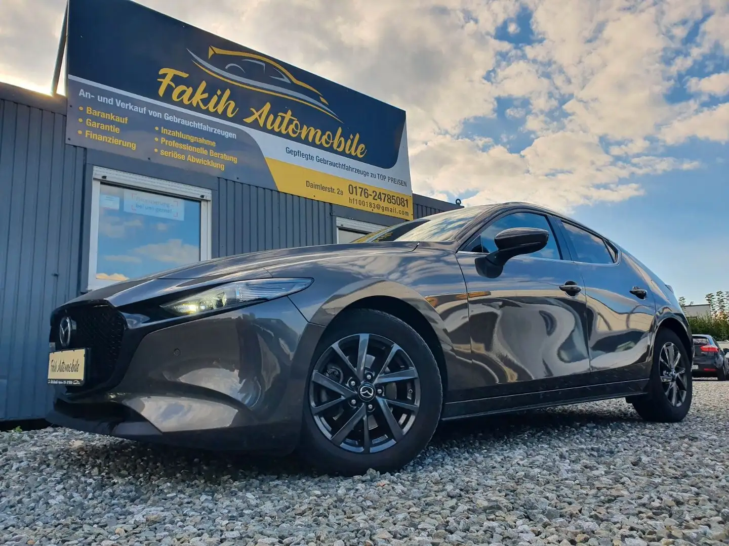 Mazda 3 Lim.5trg.Selection.AUTOMATIK.LEDER.NAVI.8fachB. - 1