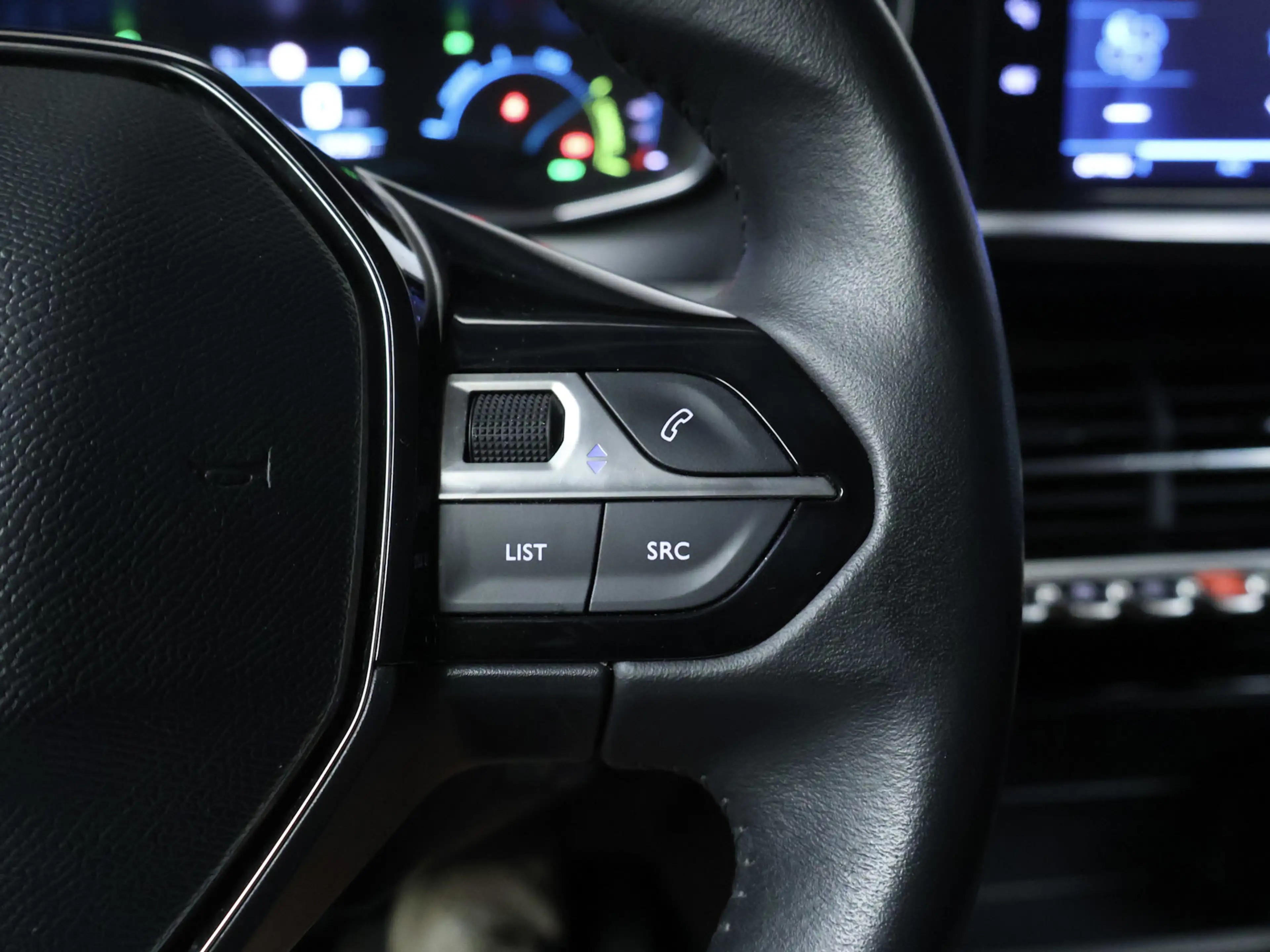 Peugeot e-2008 EV Blue Lease Active 50 kWh Sport (APPLE CARPLAY,N — photo 11
