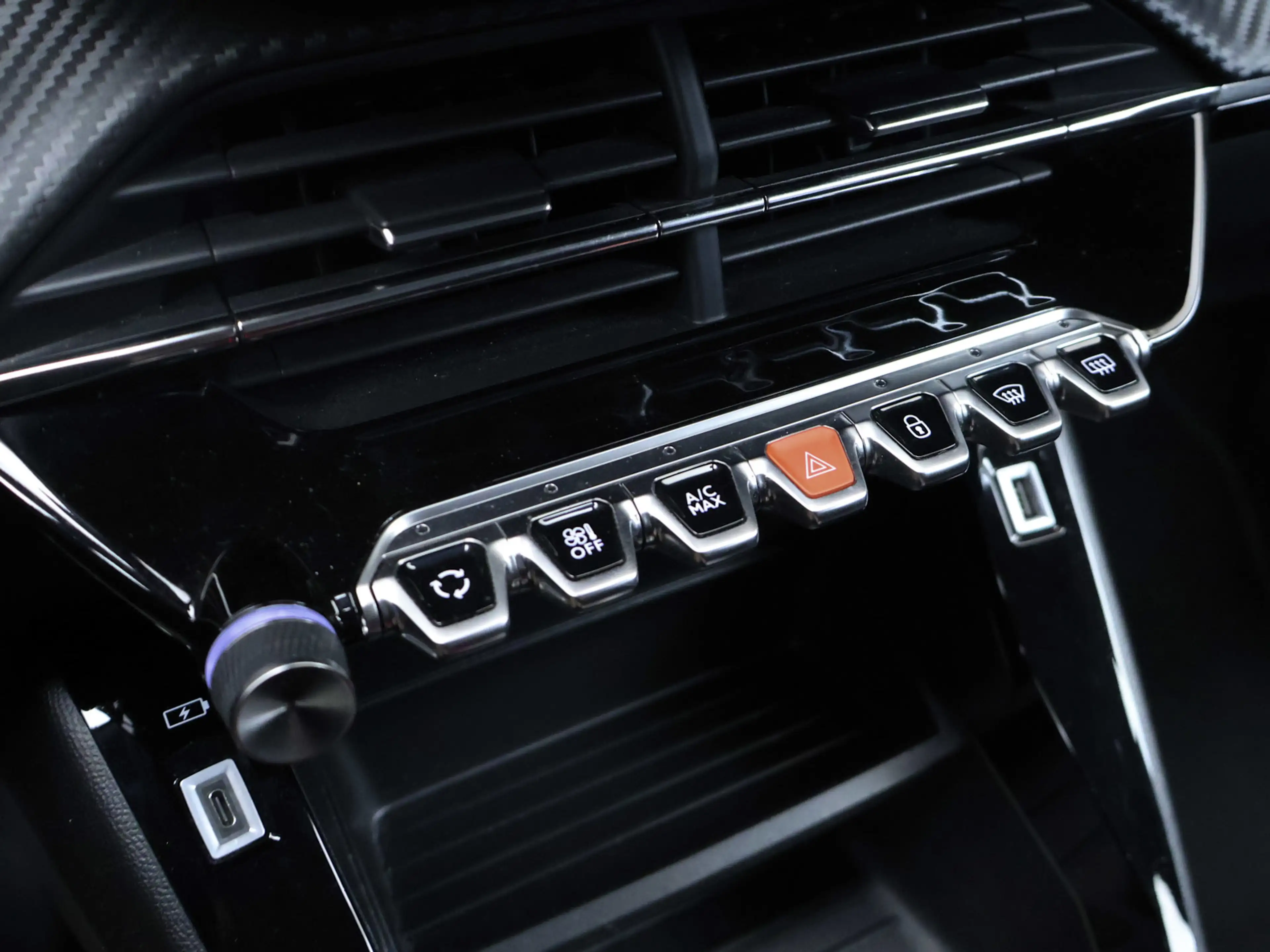 Peugeot e-2008 EV Blue Lease Active 50 kWh Sport (APPLE CARPLAY,N — photo 18