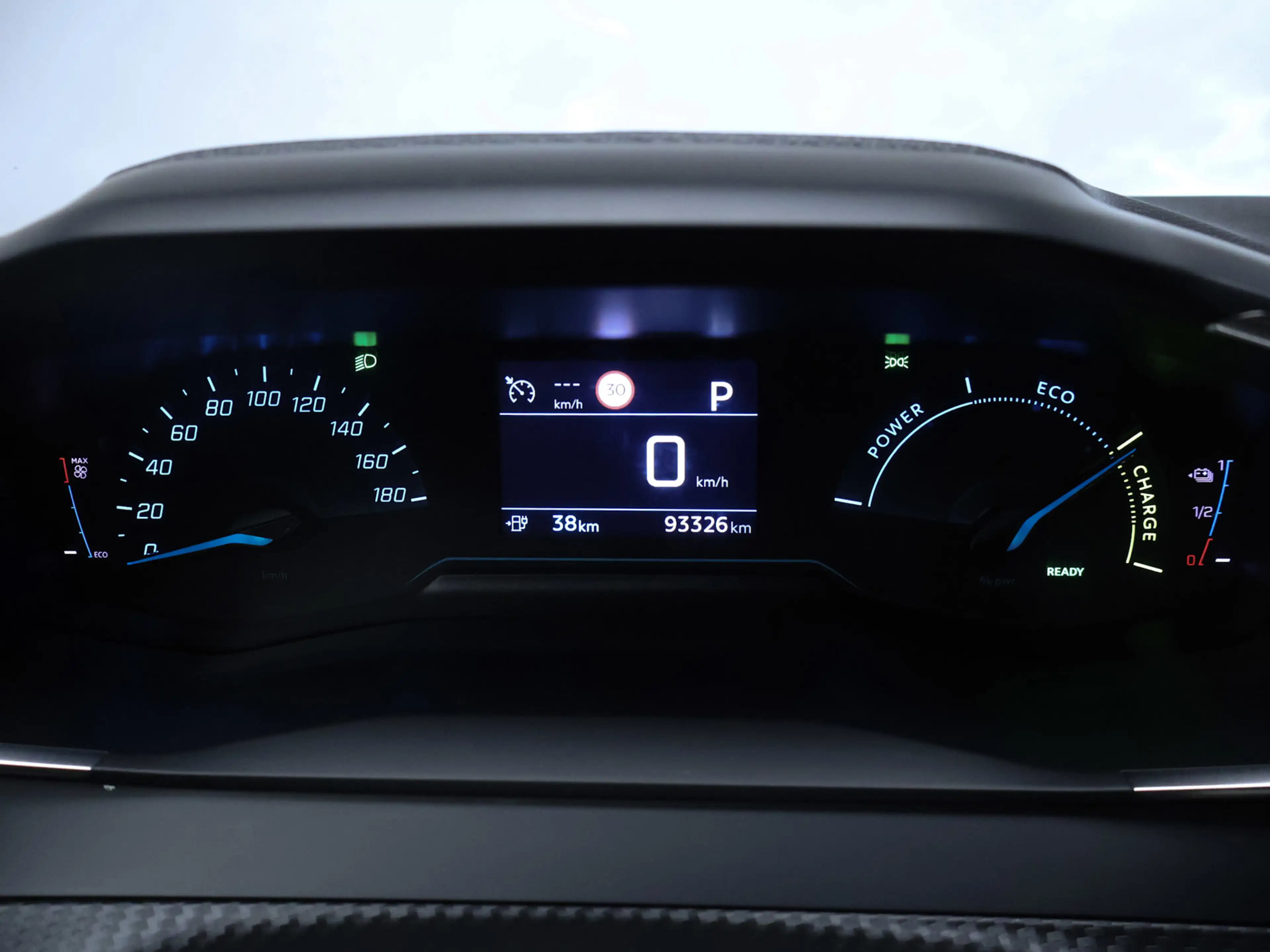 Peugeot e-2008 EV Blue Lease Active 50 kWh Sport (APPLE CARPLAY,N — photo 7
