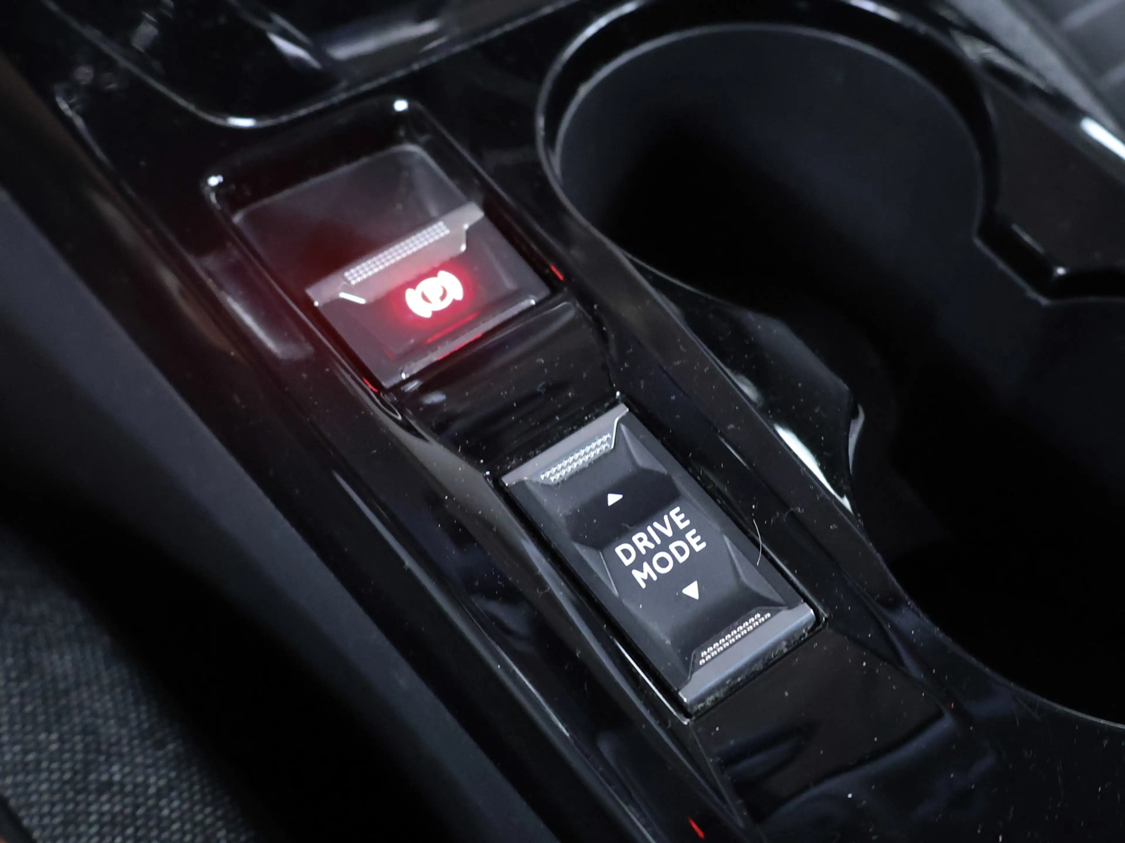 Peugeot e-2008 EV Blue Lease Active 50 kWh Sport (APPLE CARPLAY,N — photo 20