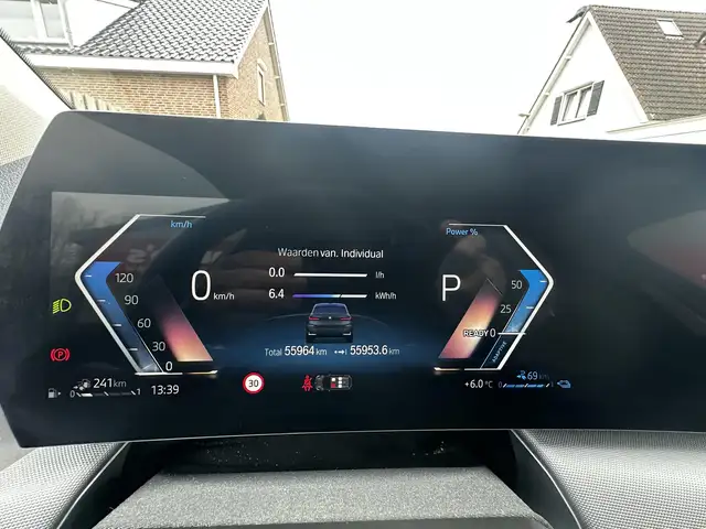 BMW 2 Series view 3