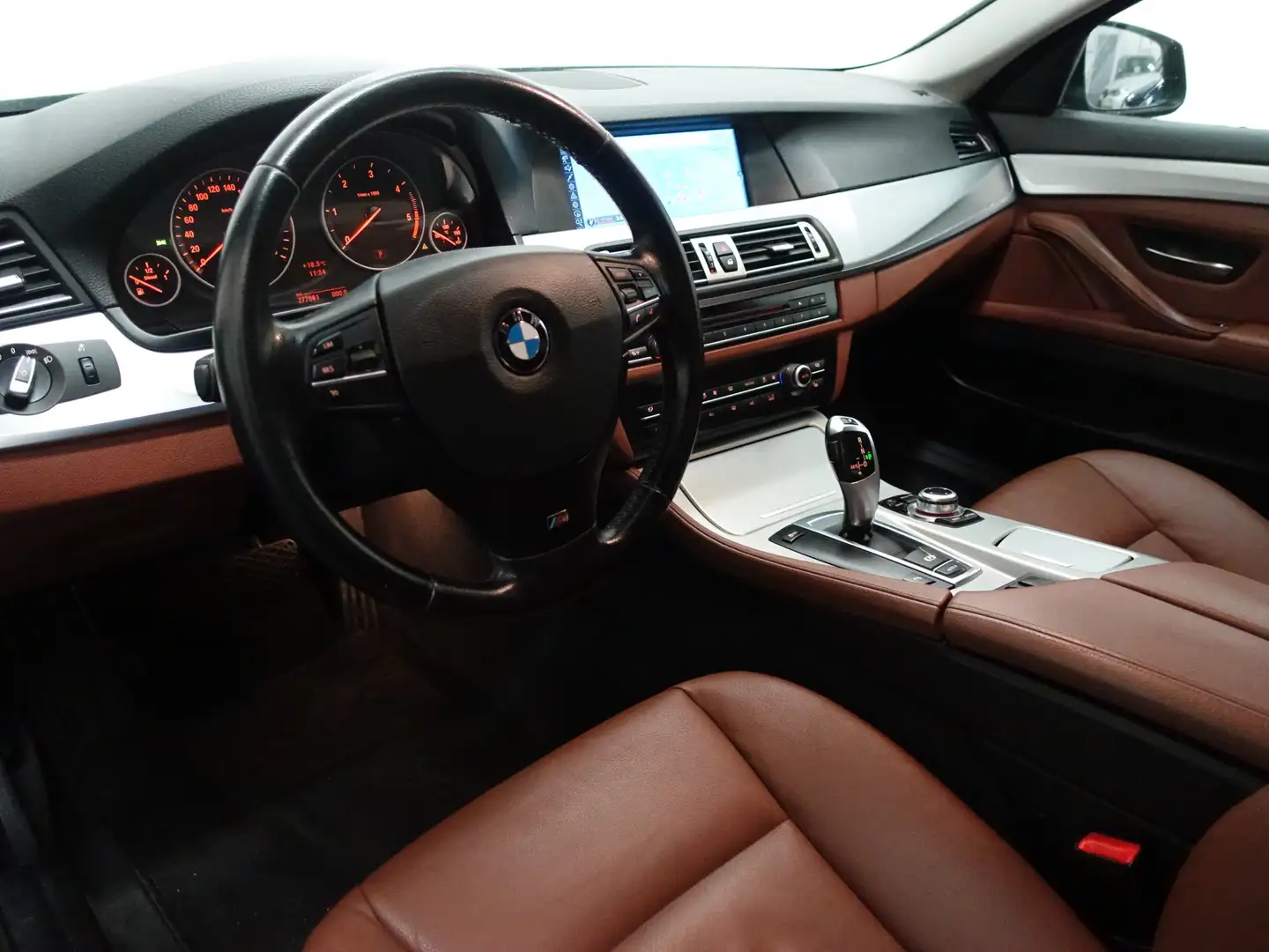 BMW 520 5-serie 520d Sedan High Executive Aut- Xenon Led / Grau - 2