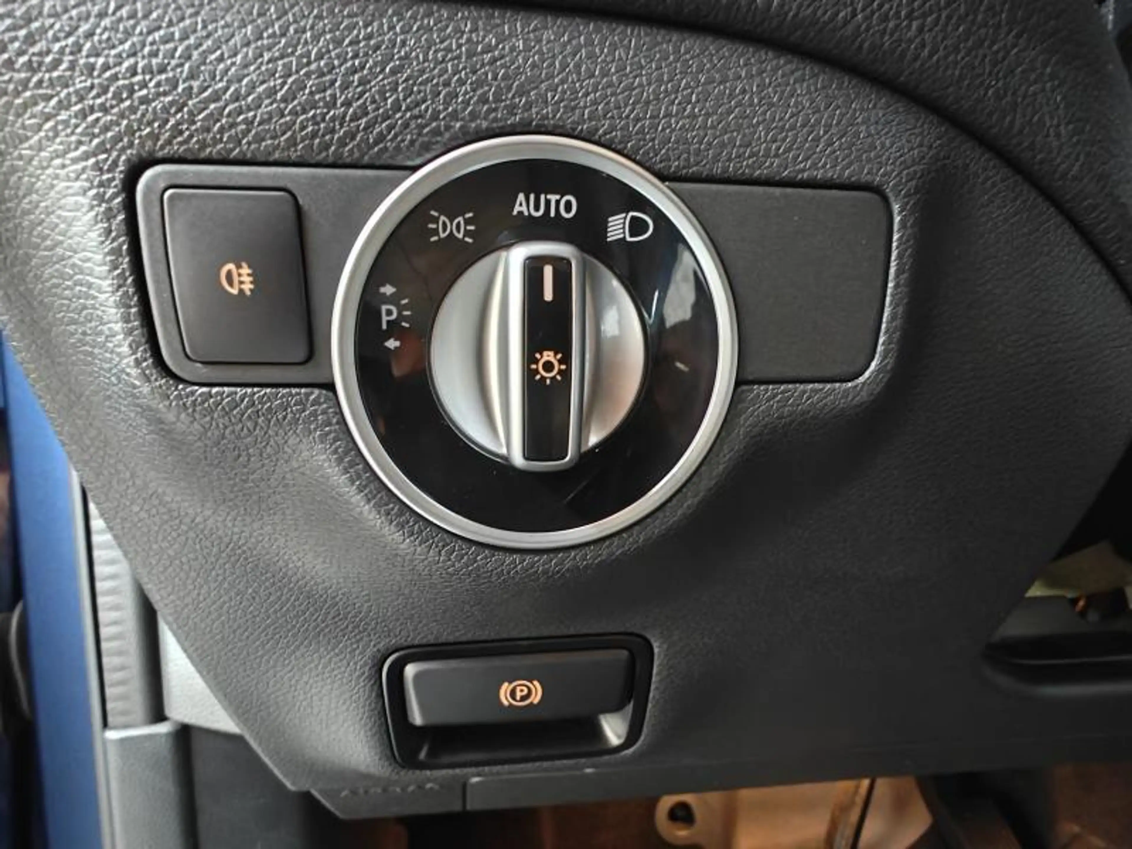 Mercedes-Benz GLA 180 Business Solution — photo 4