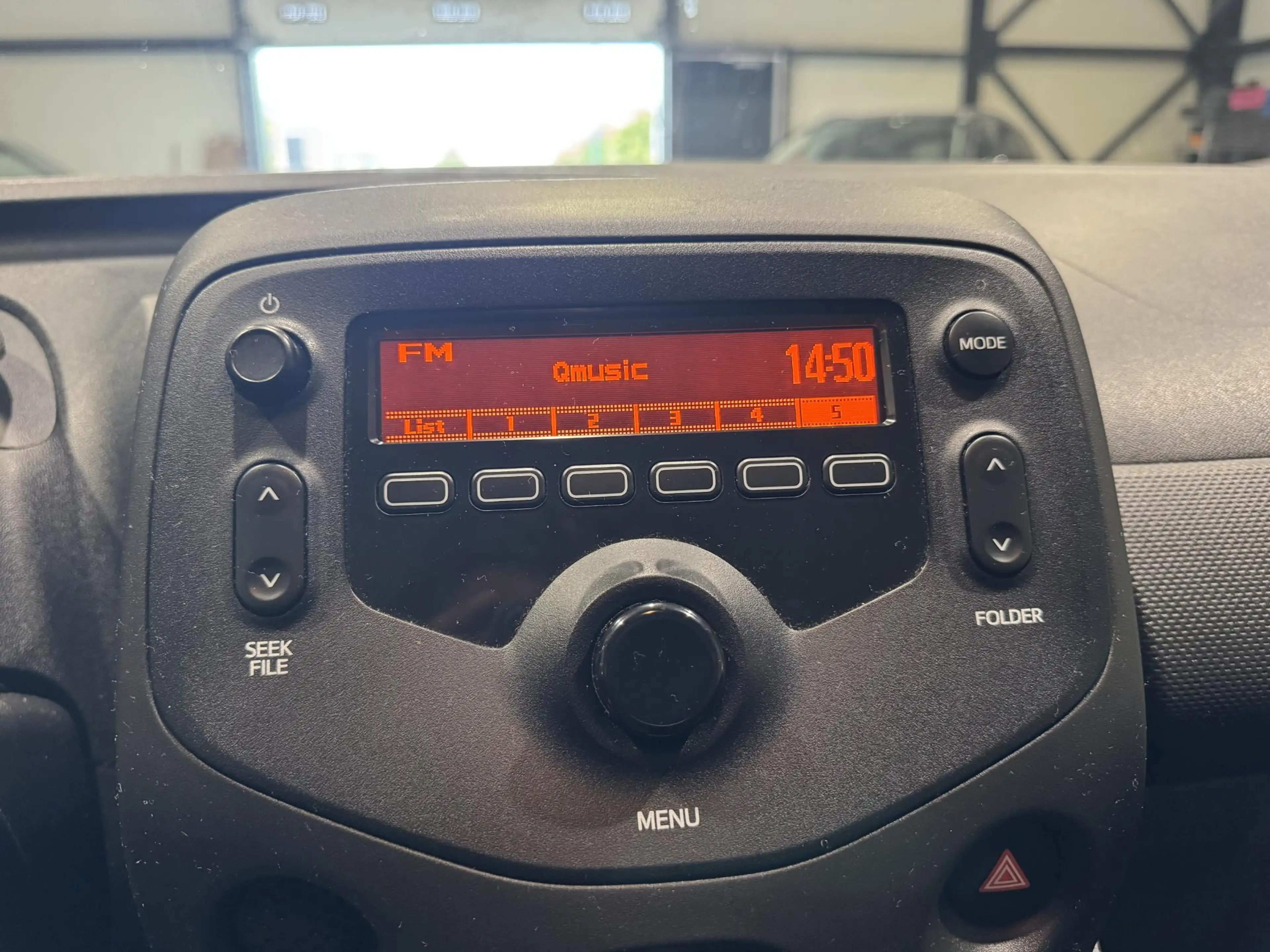 Toyota Aygo 1.0 VVT-i x-now | airco | dealer onderhouden | — photo 10